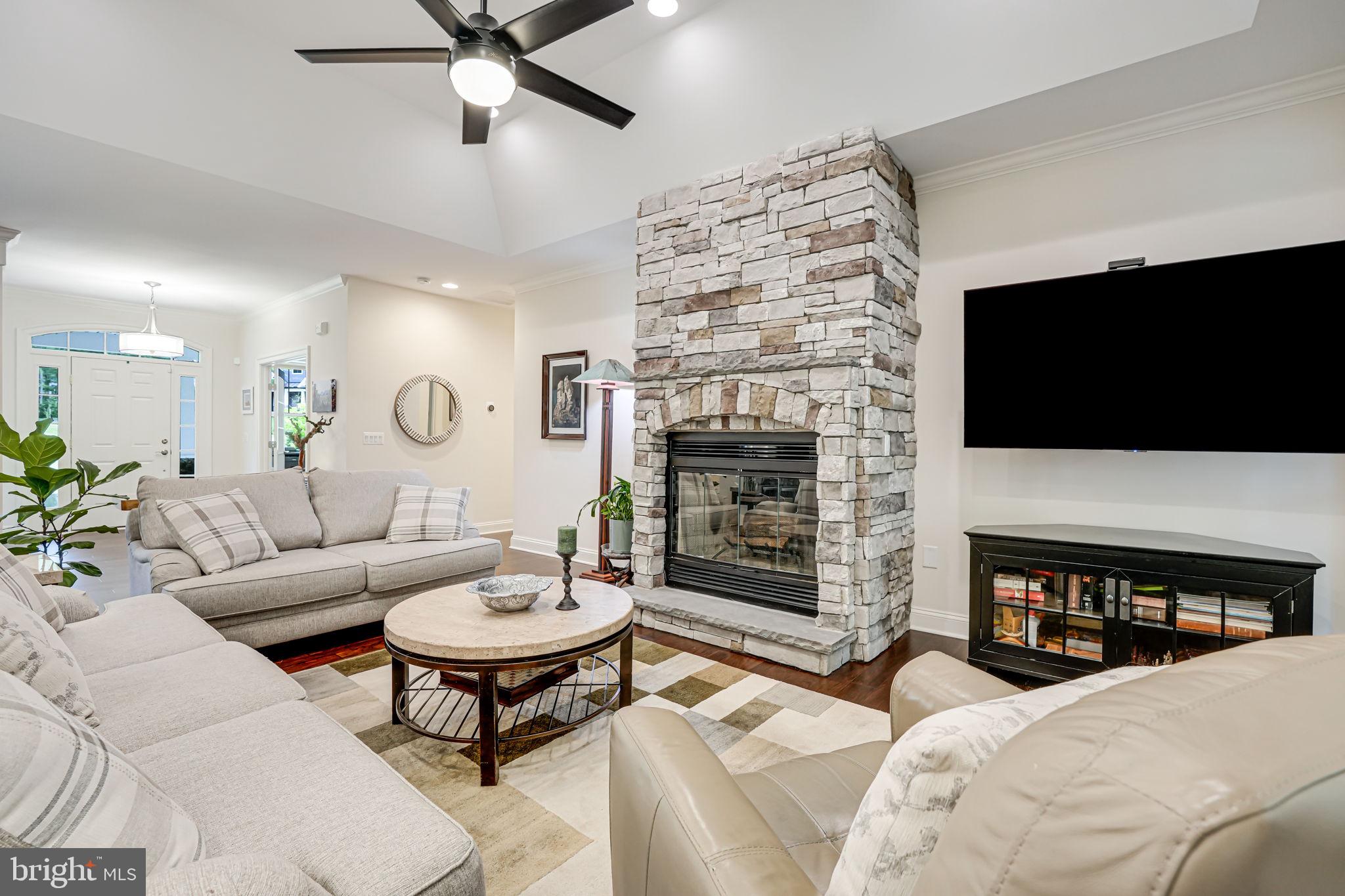 FAWN LAKE - Residential