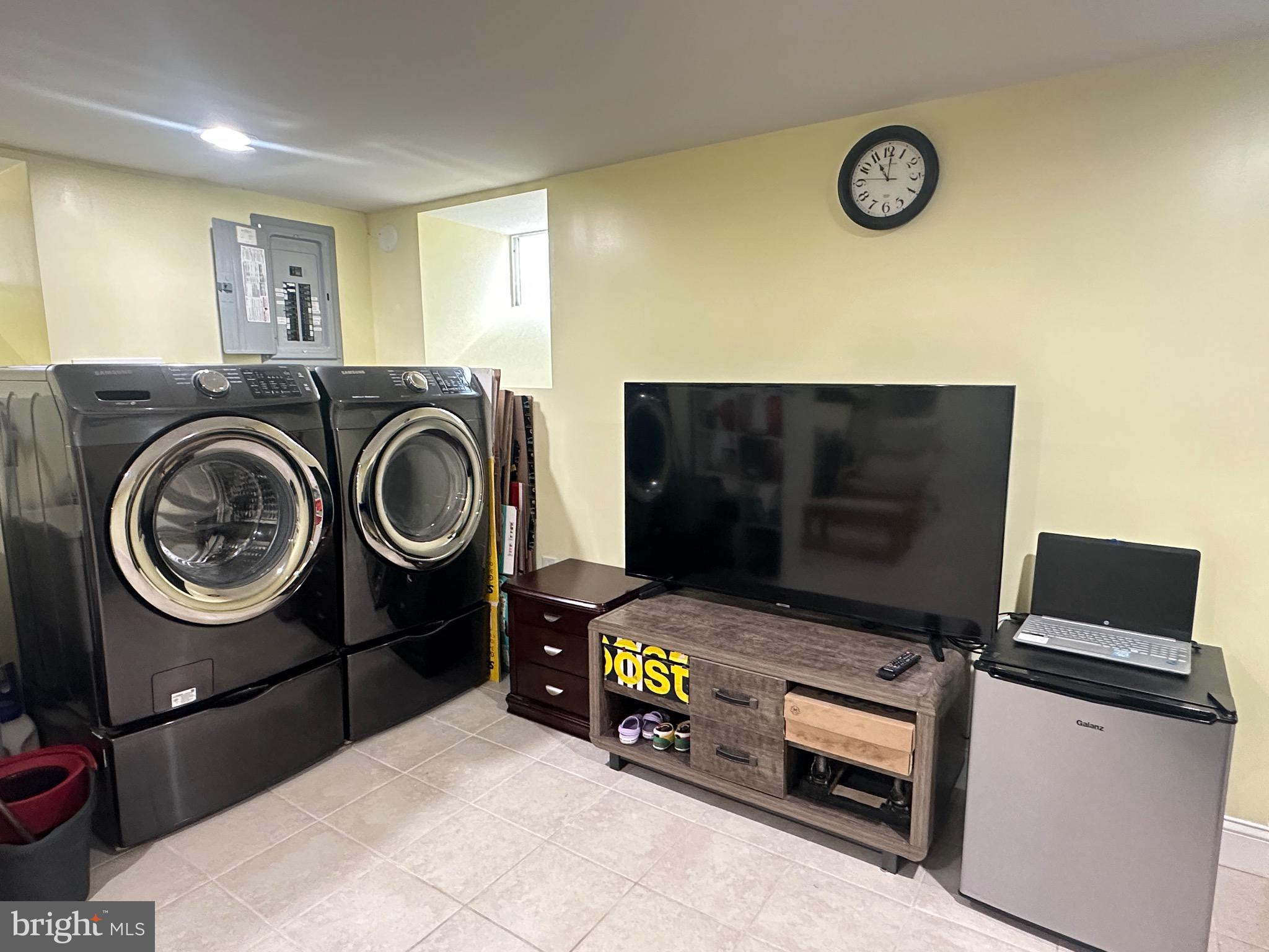 WHITMAN - Residential