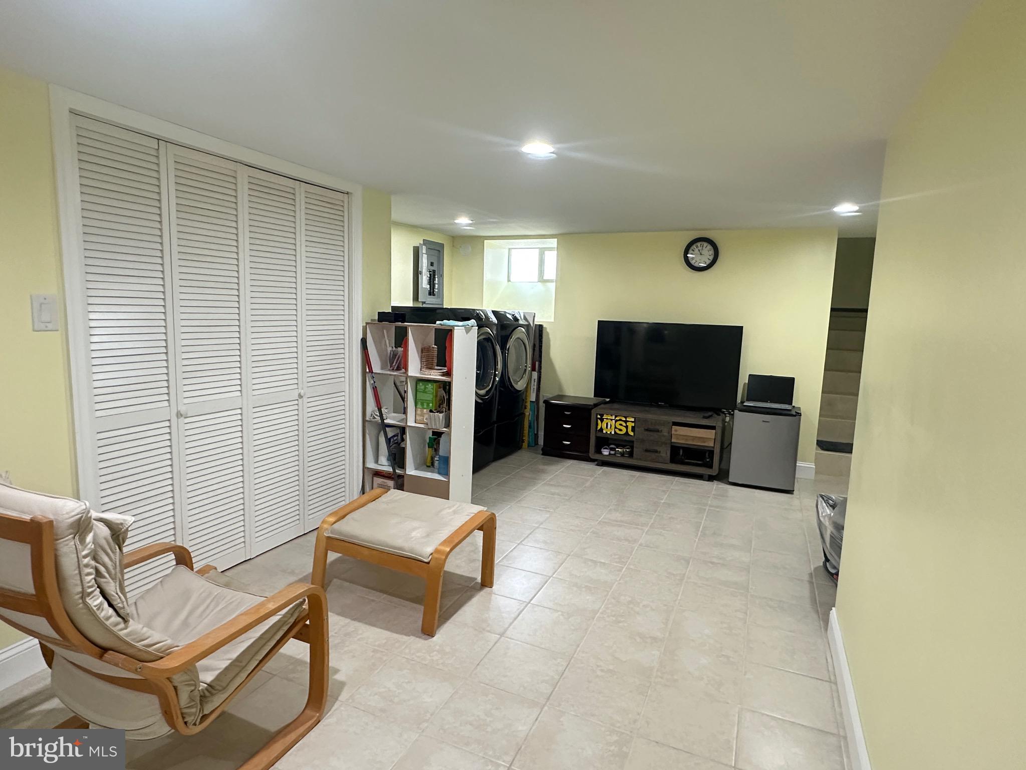 WHITMAN - Residential