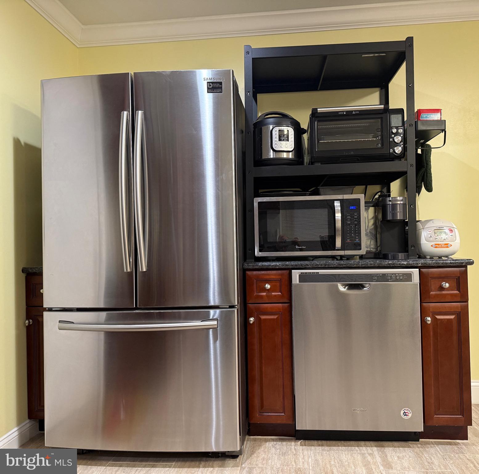 WHITMAN - Residential