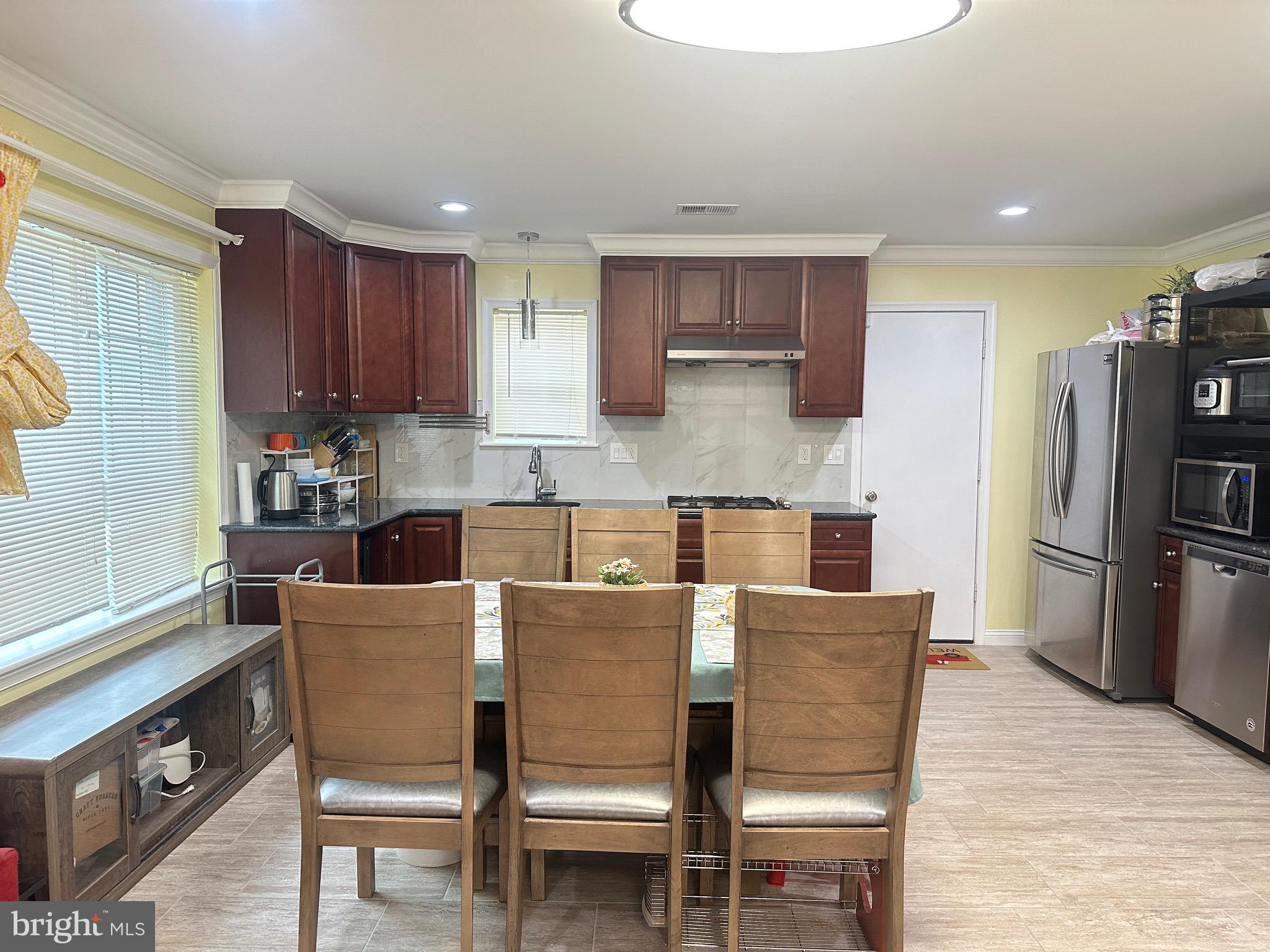 WHITMAN - Residential