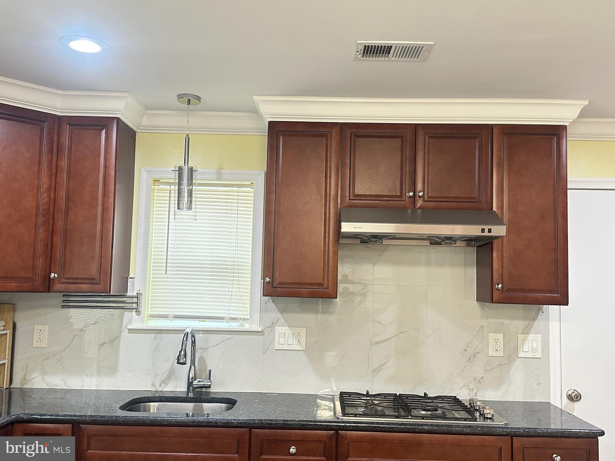 WHITMAN - Residential