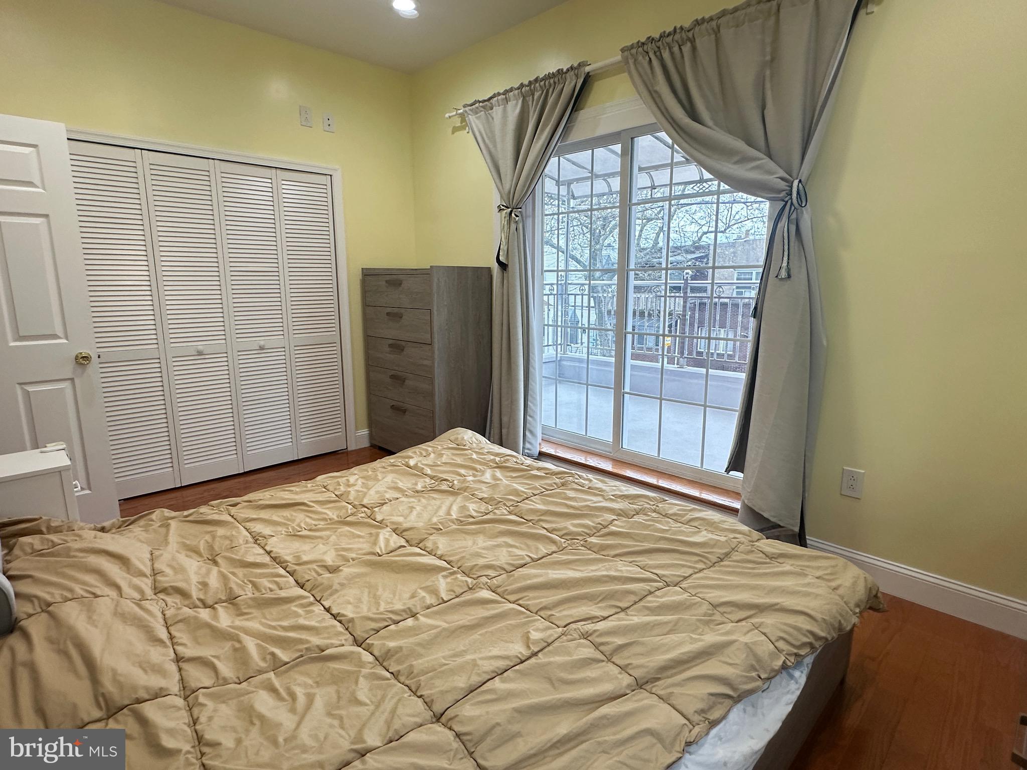 WHITMAN - Residential