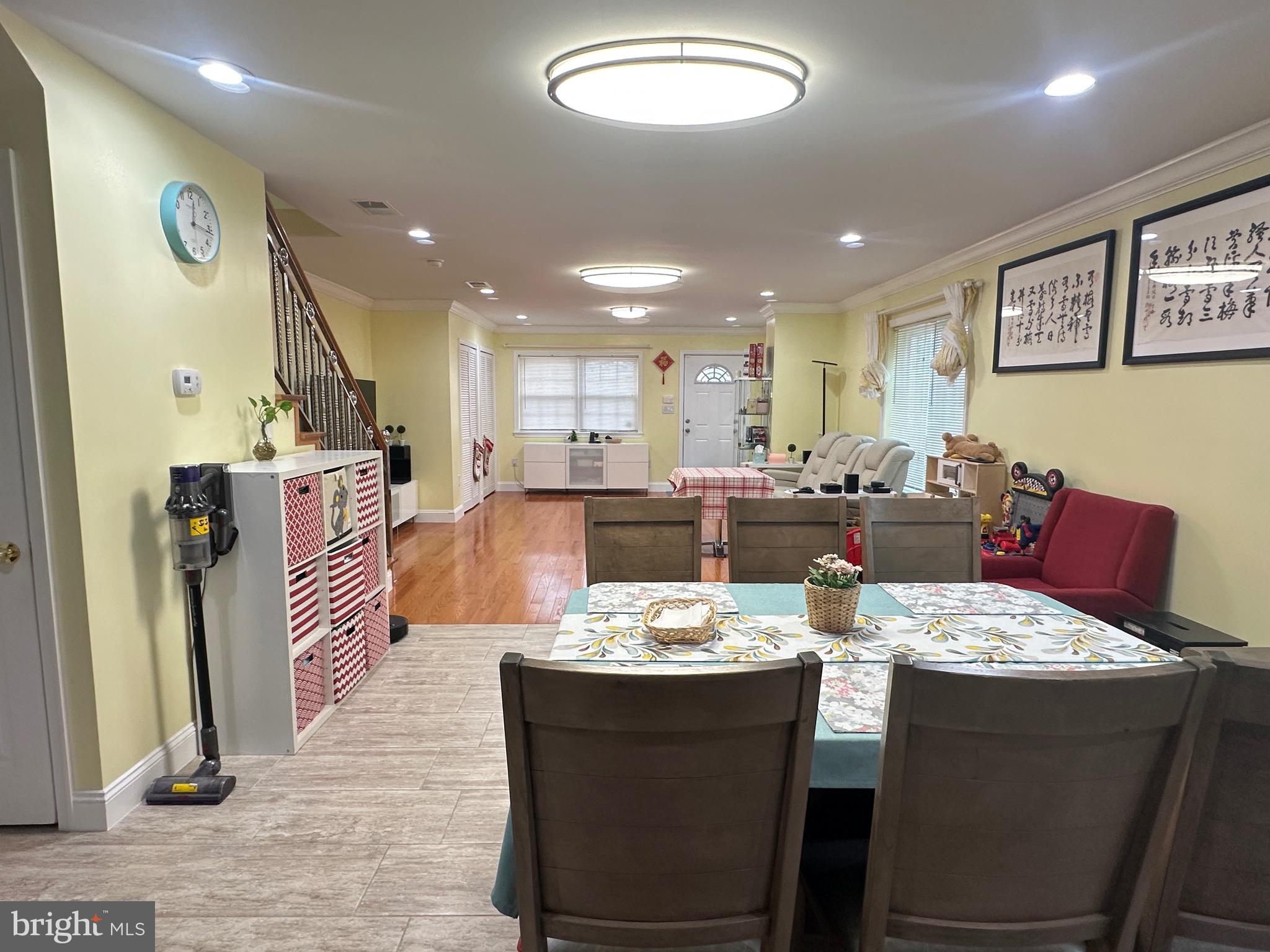 WHITMAN - Residential