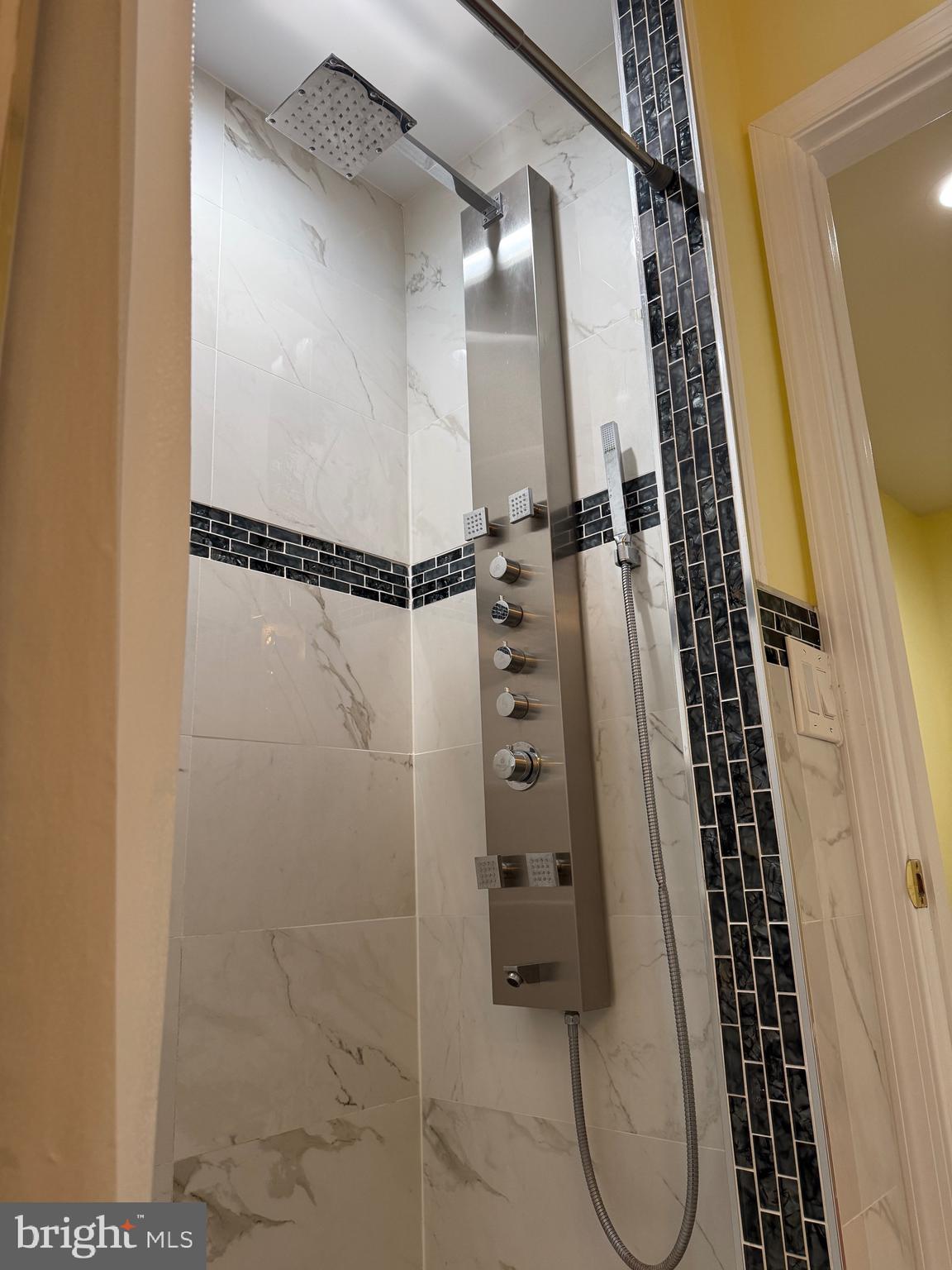 WHITMAN - Residential