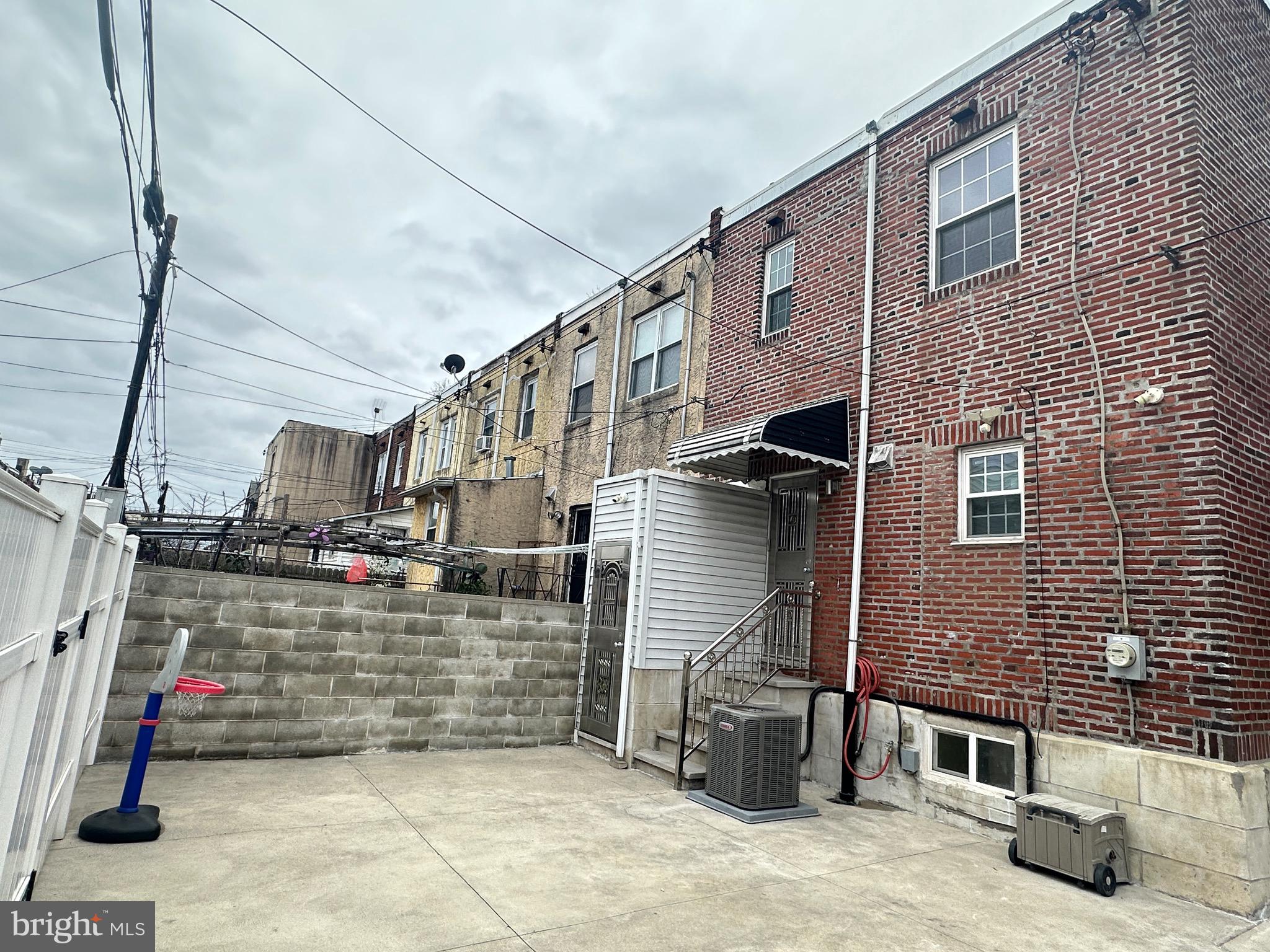 WHITMAN - Residential