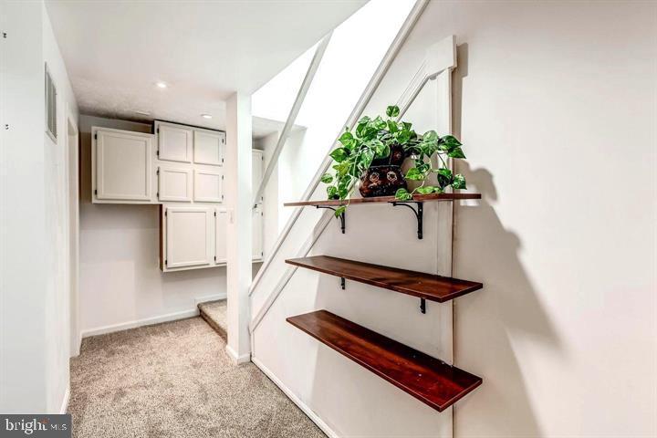 LITTLE ROCKY RUN - Residential Lease