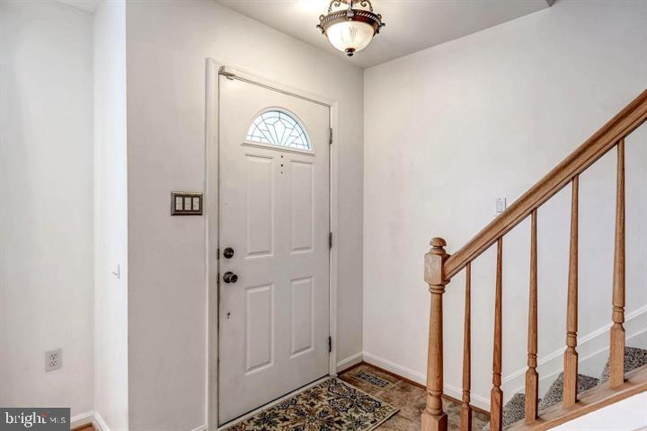 LITTLE ROCKY RUN - Residential Lease