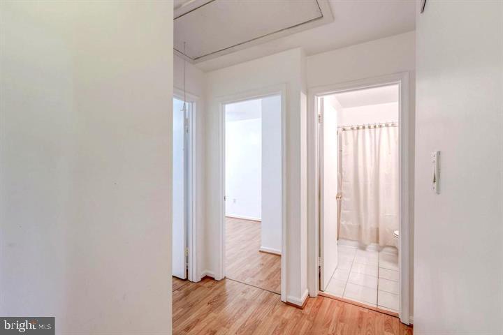 LITTLE ROCKY RUN - Residential Lease