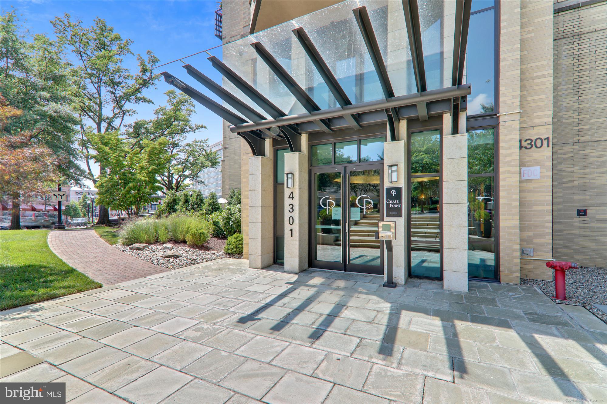 4301 MILITARY ROAD NW 202