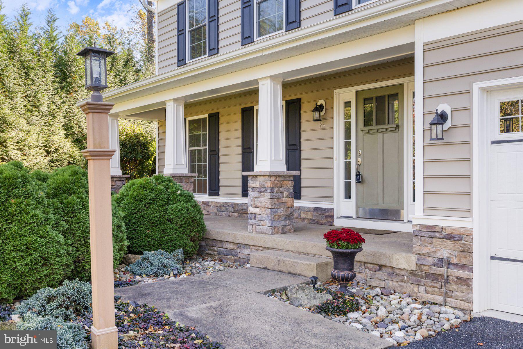 84 CLEMATIS WAY