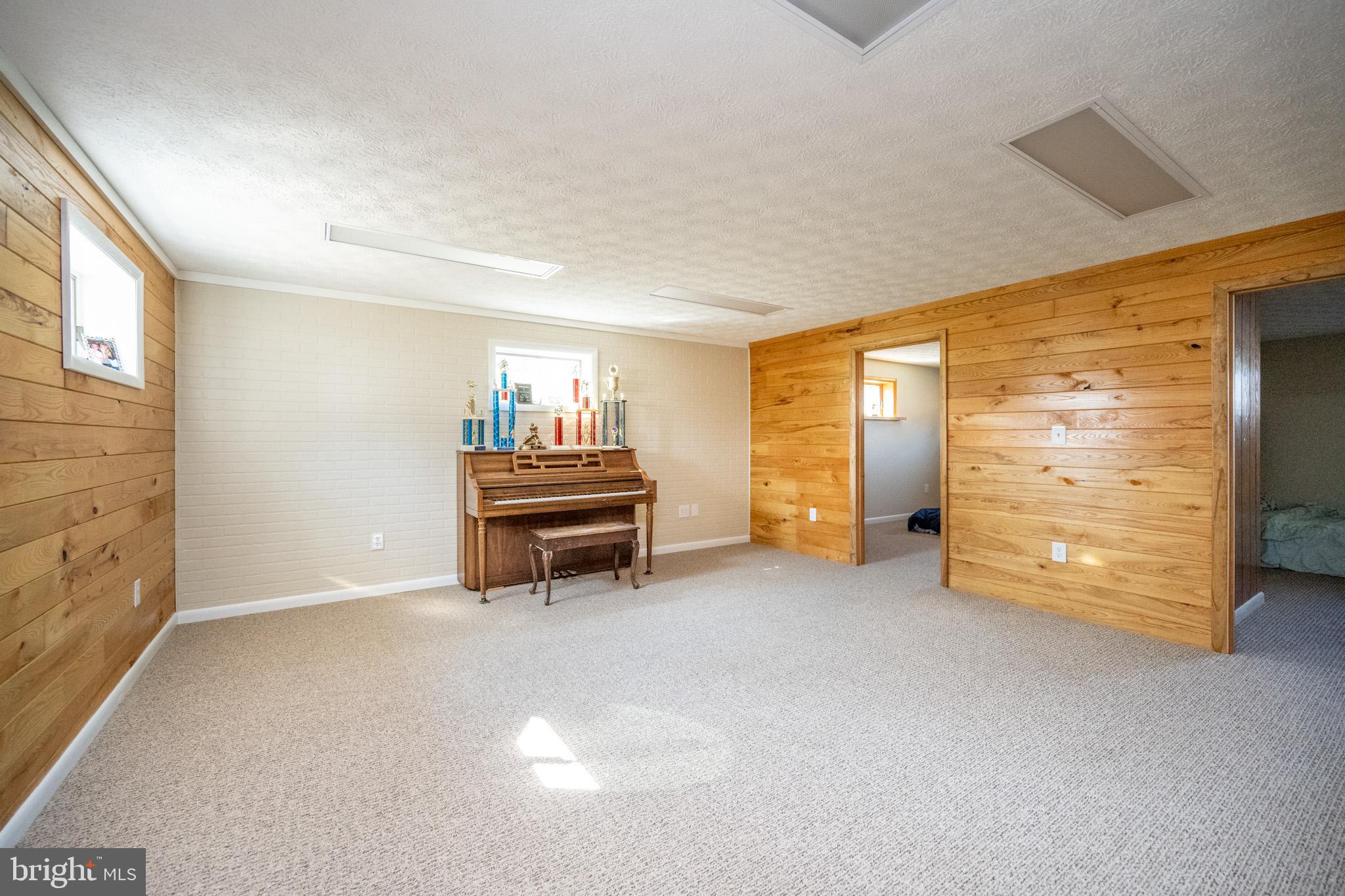 OAKLAND - Residential