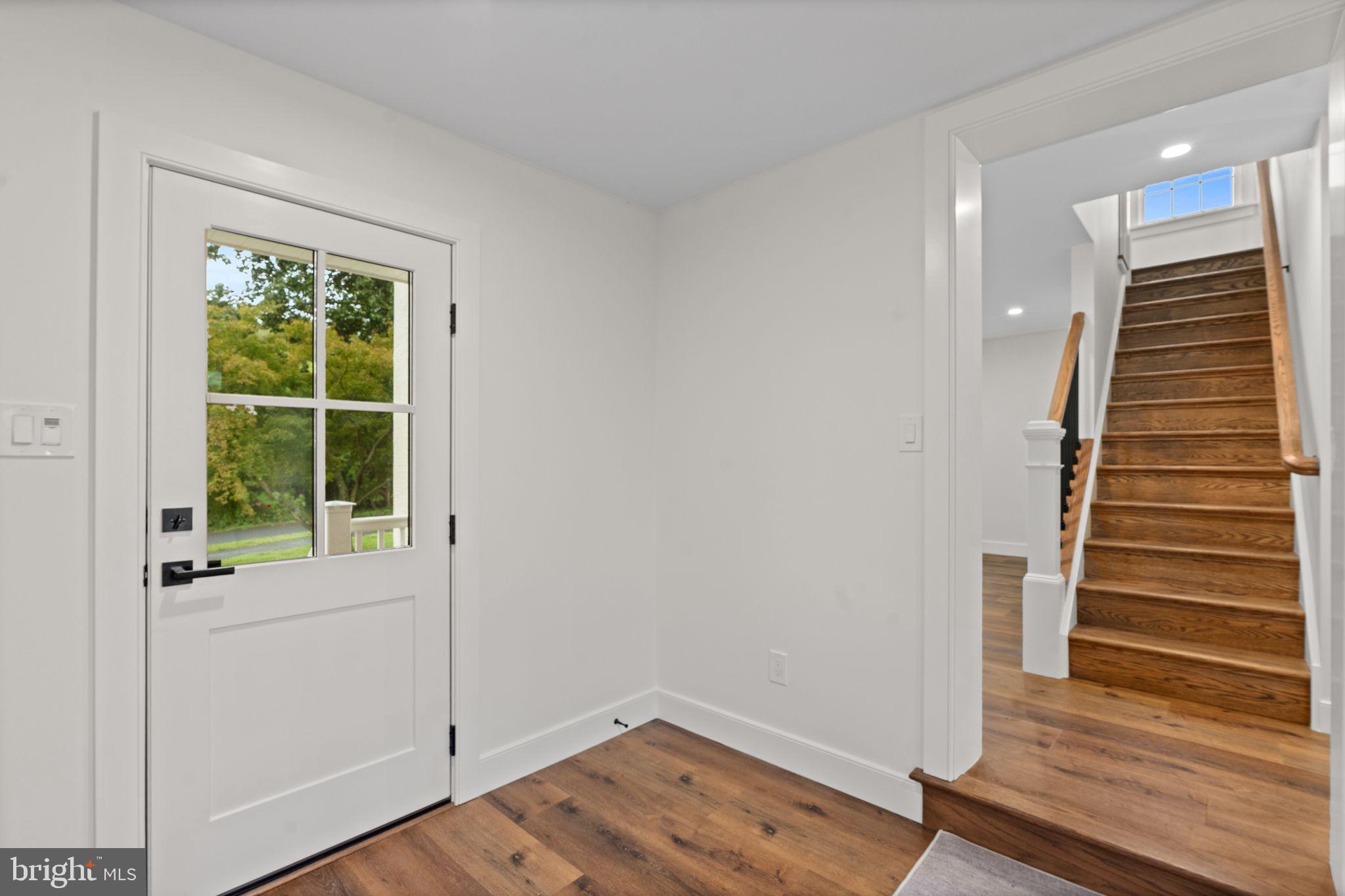 1121 DEER RUN ROAD