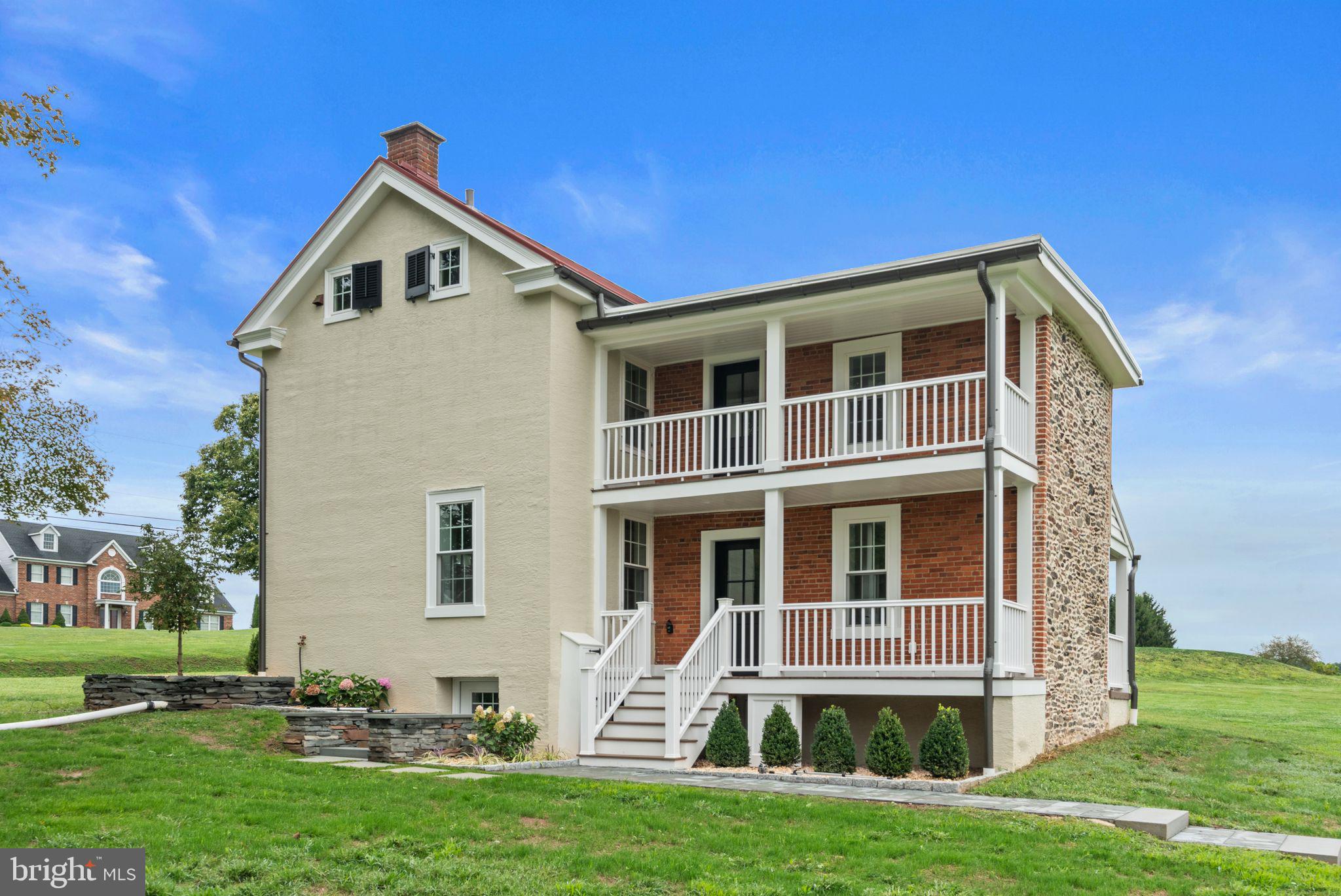 1121 DEER RUN ROAD