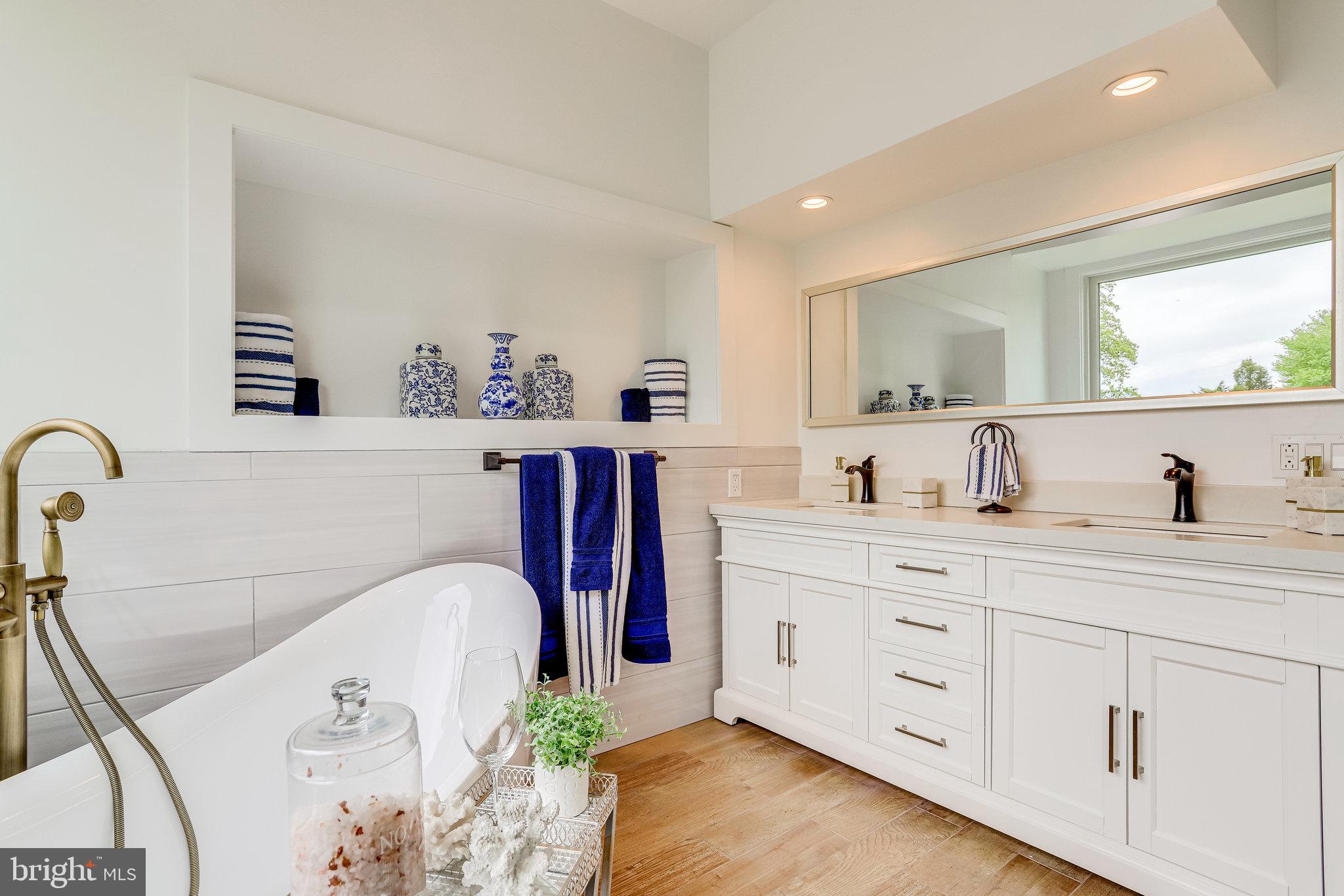 SOUTHAMPTON - Residential