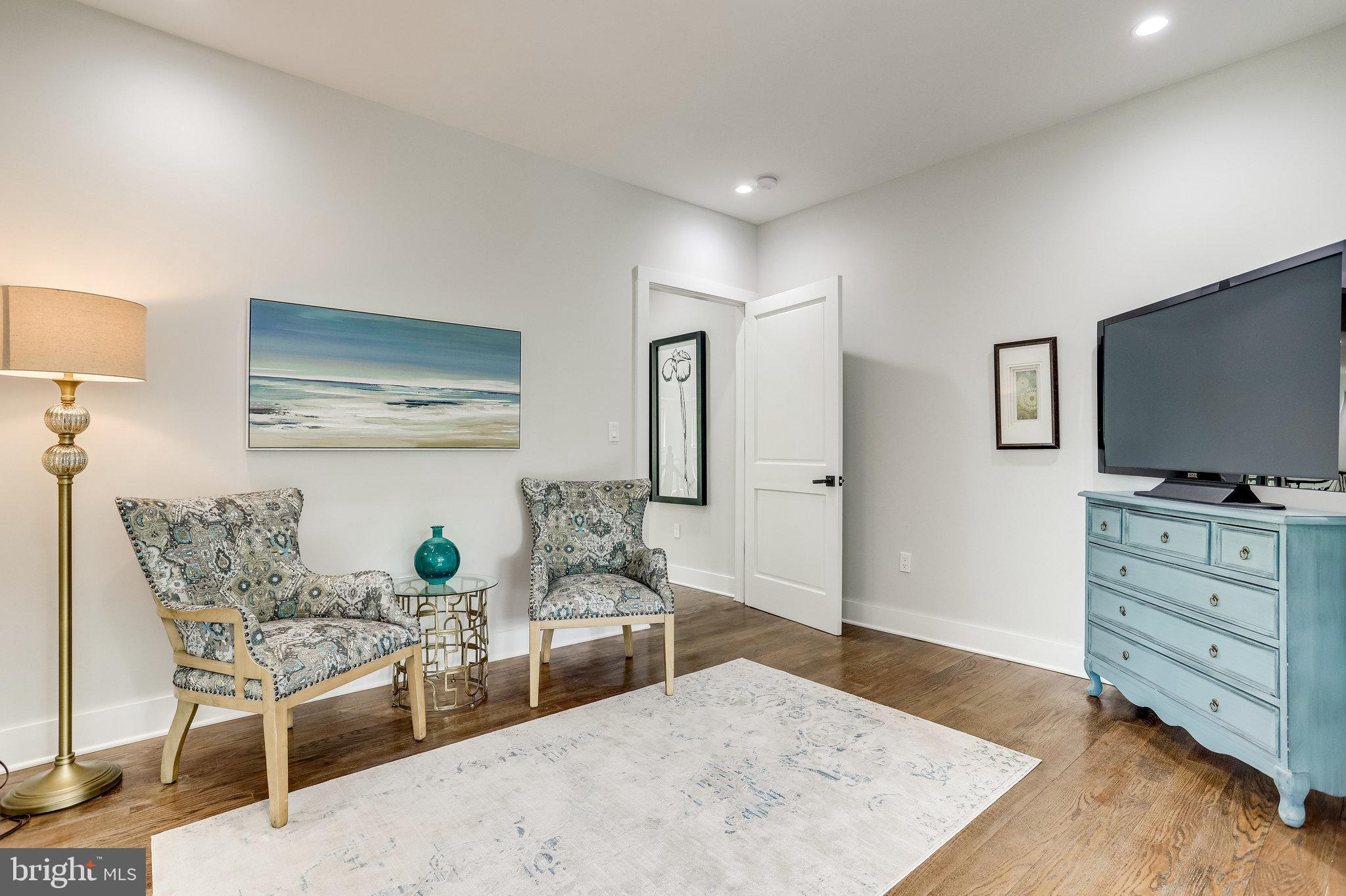 SOUTHAMPTON - Residential