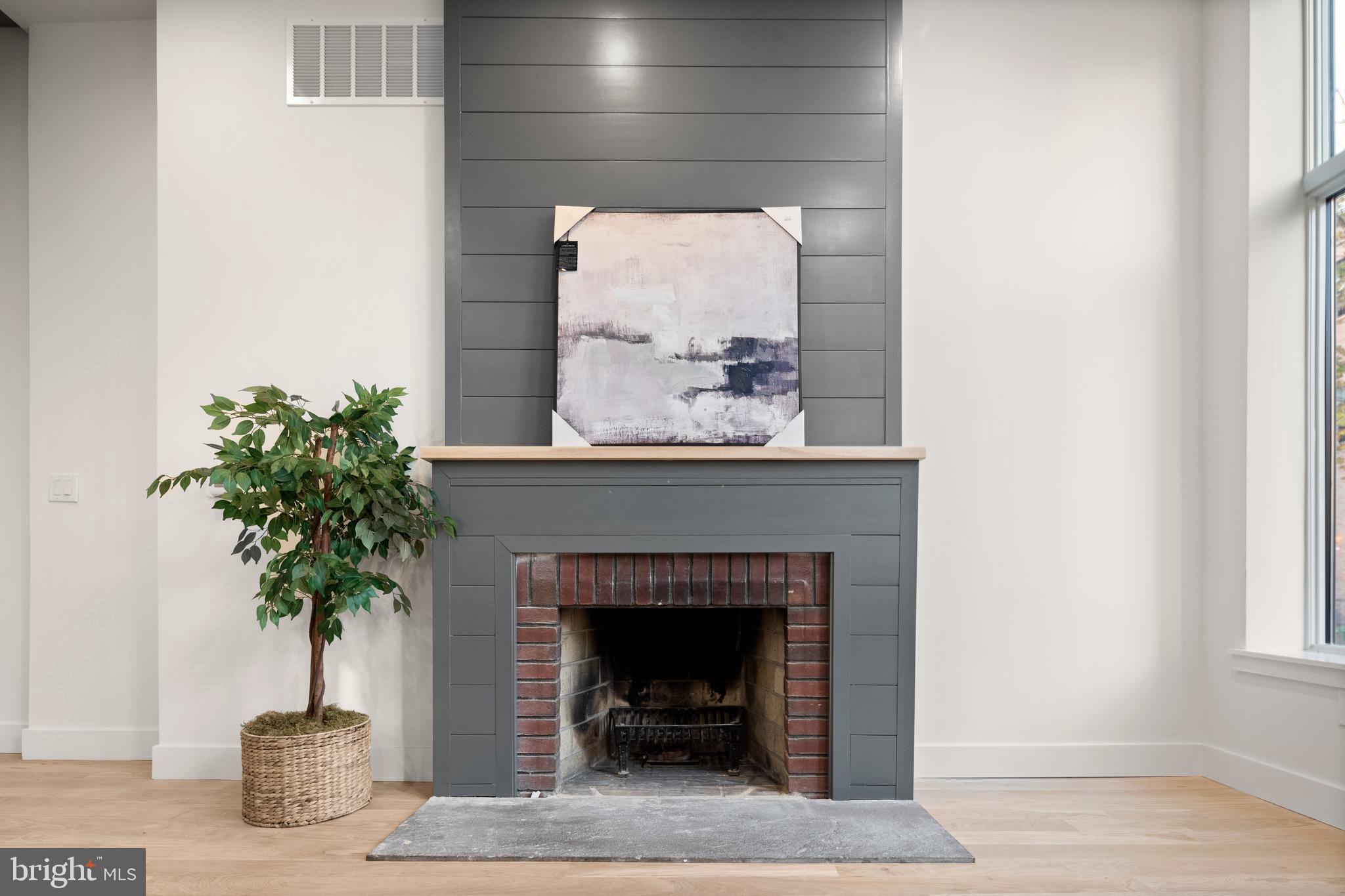 SOCIETY HILL - Residential