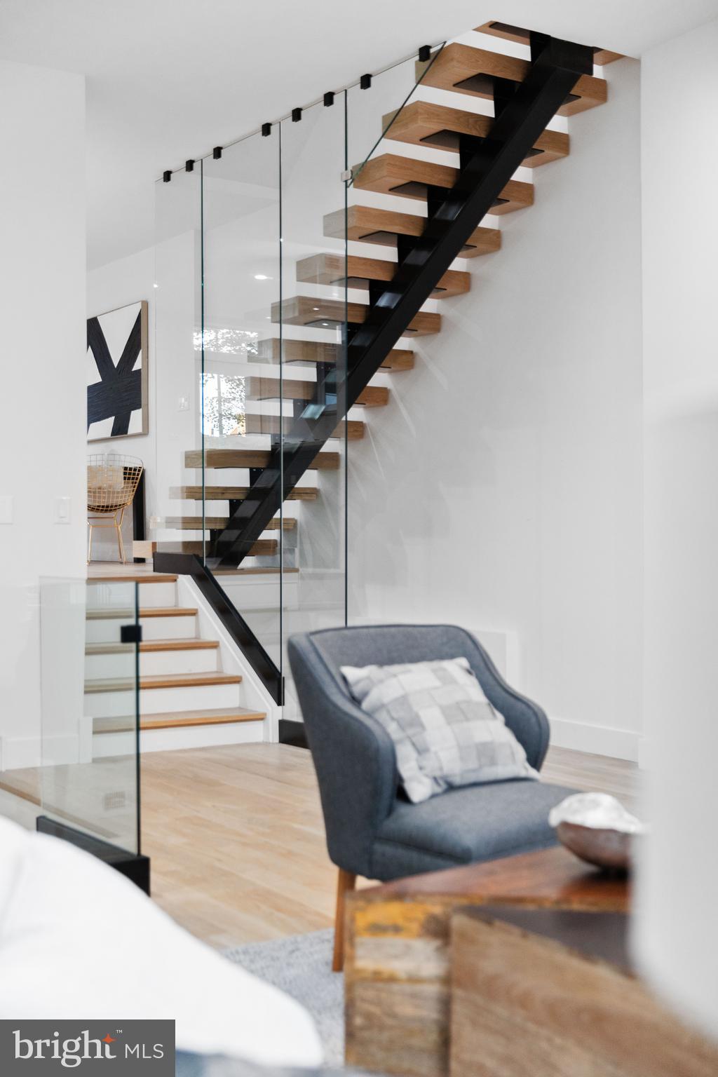 SOCIETY HILL - Residential