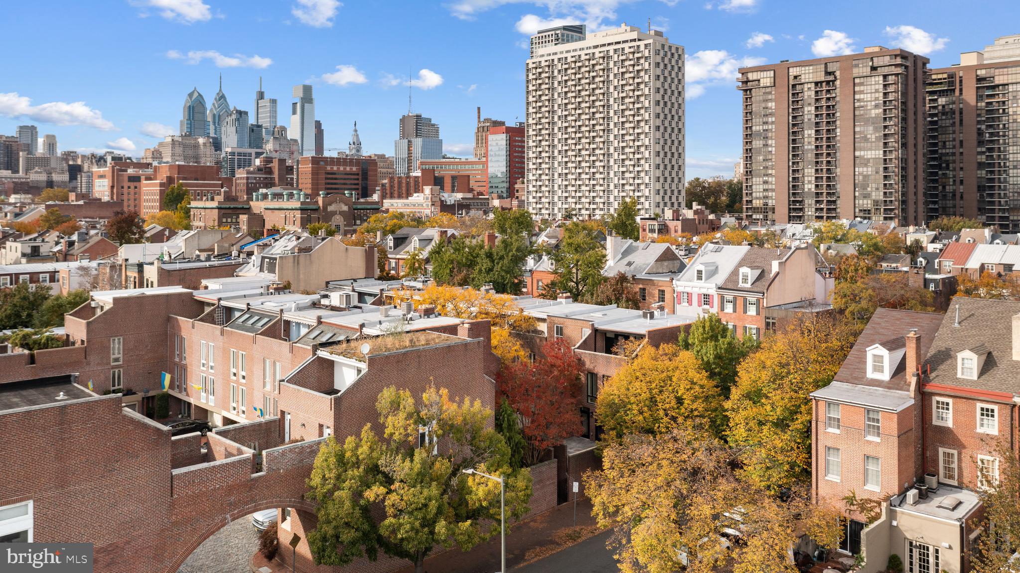 SOCIETY HILL - Residential