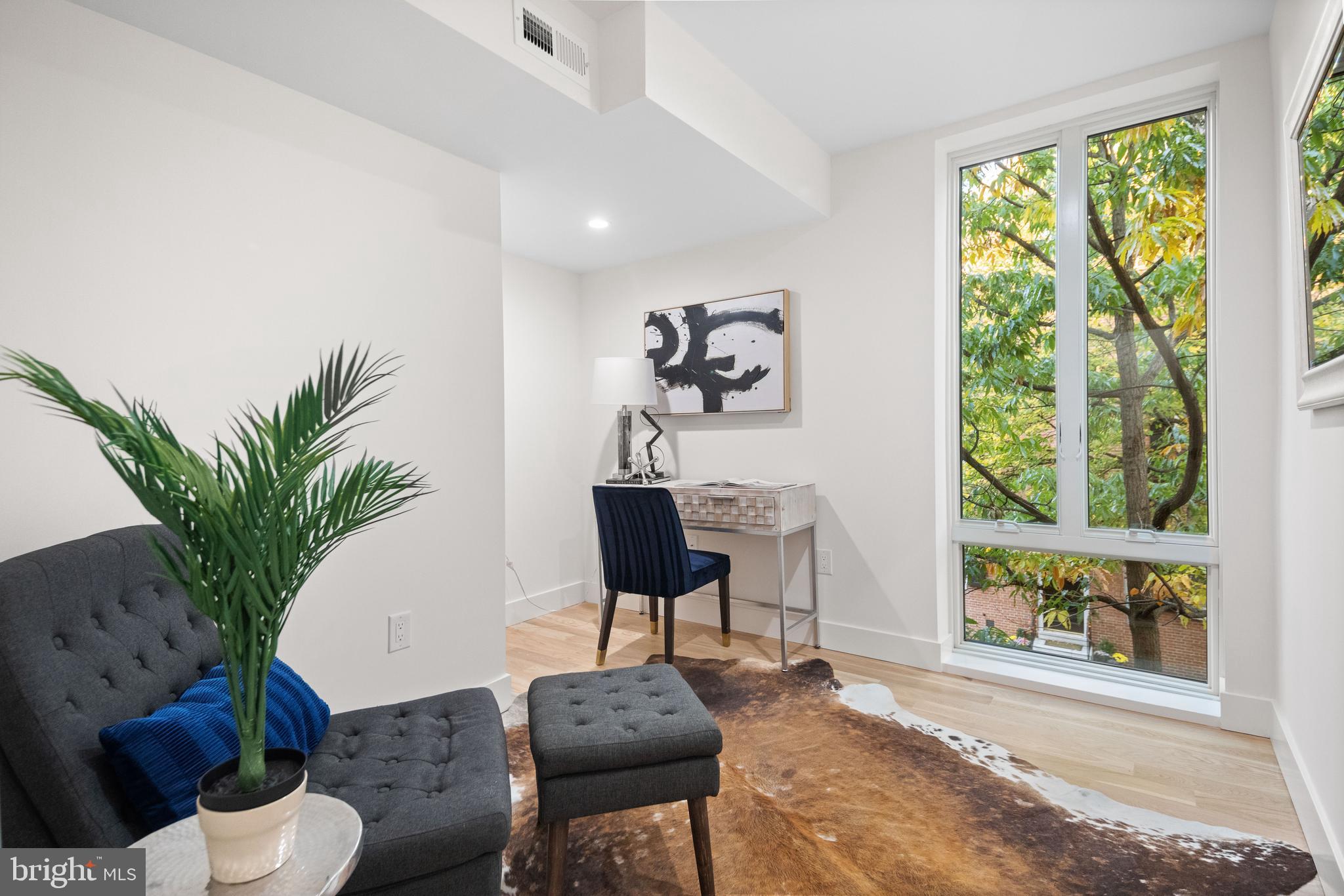 SOCIETY HILL - Residential