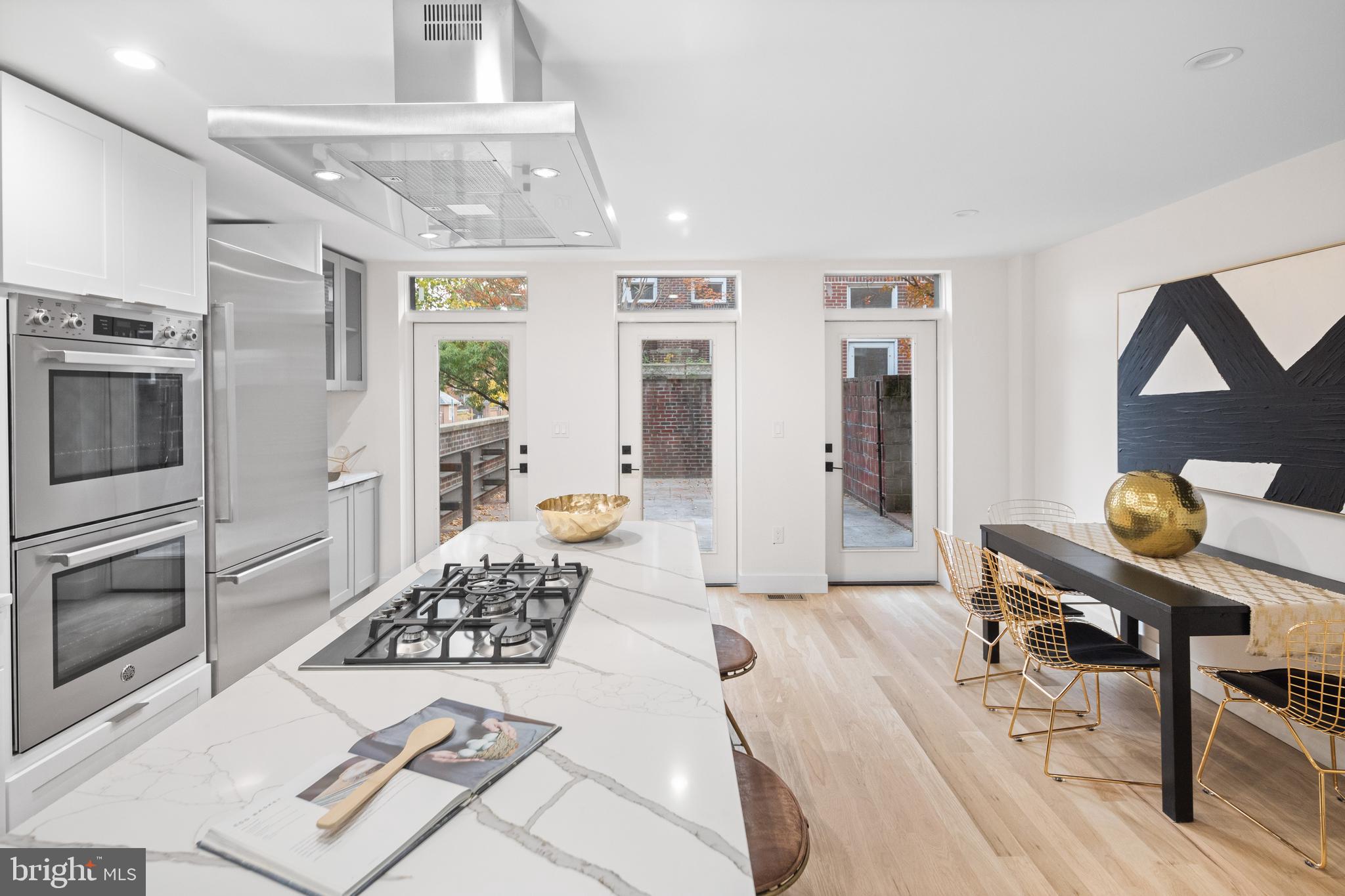 SOCIETY HILL - Residential