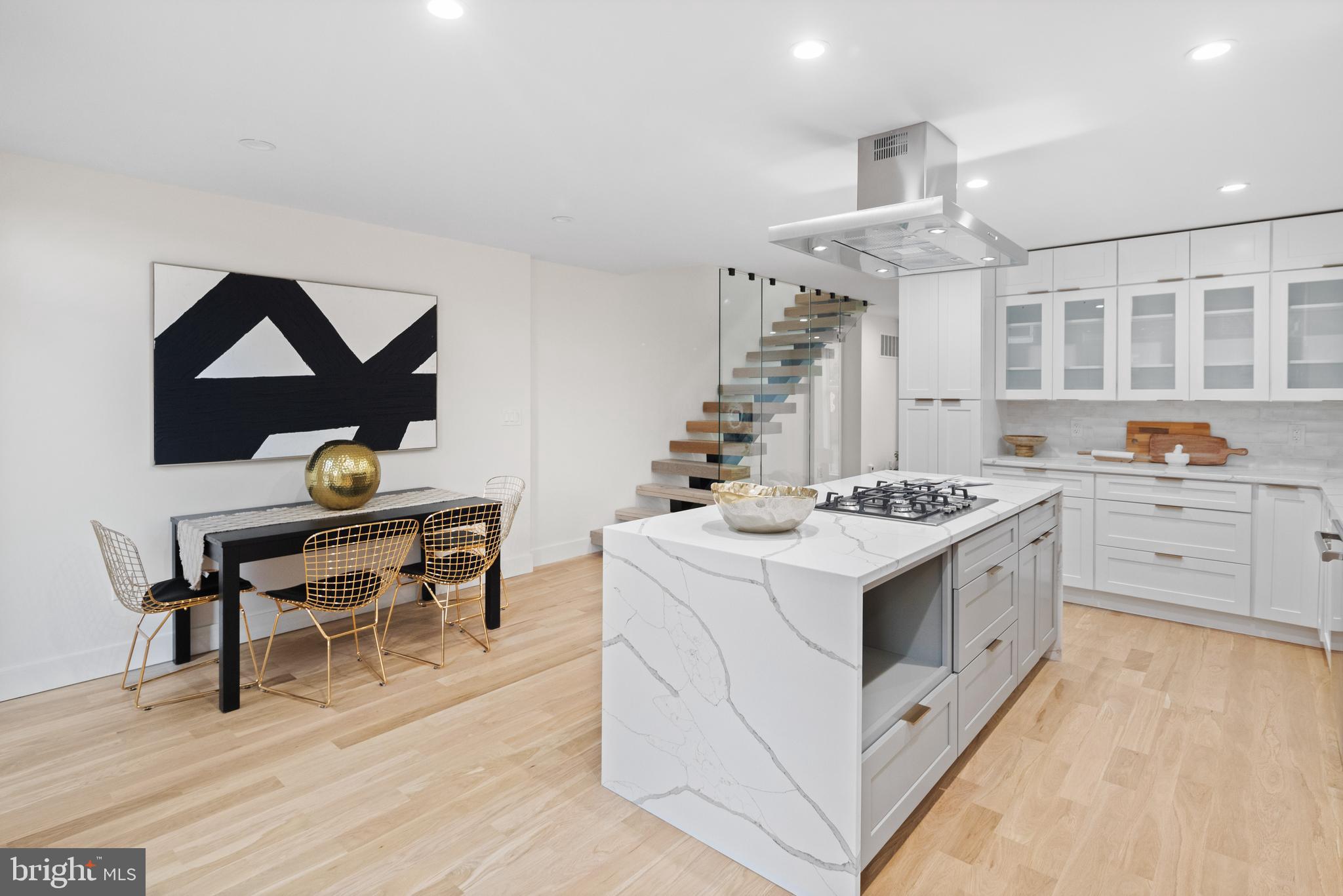 SOCIETY HILL - Residential