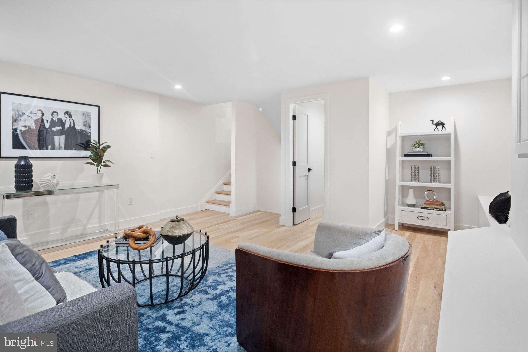 SOCIETY HILL - Residential
