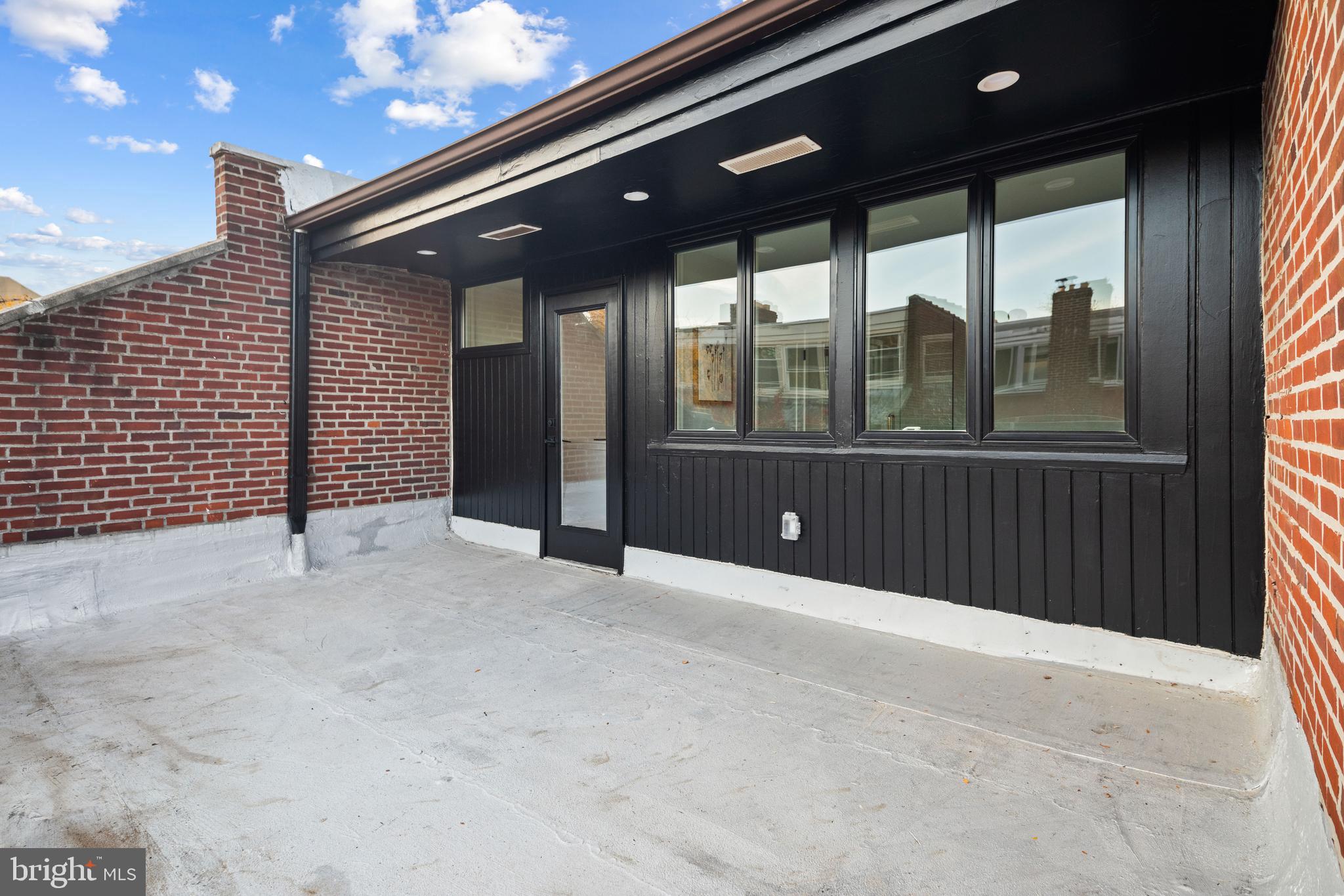 SOCIETY HILL - Residential