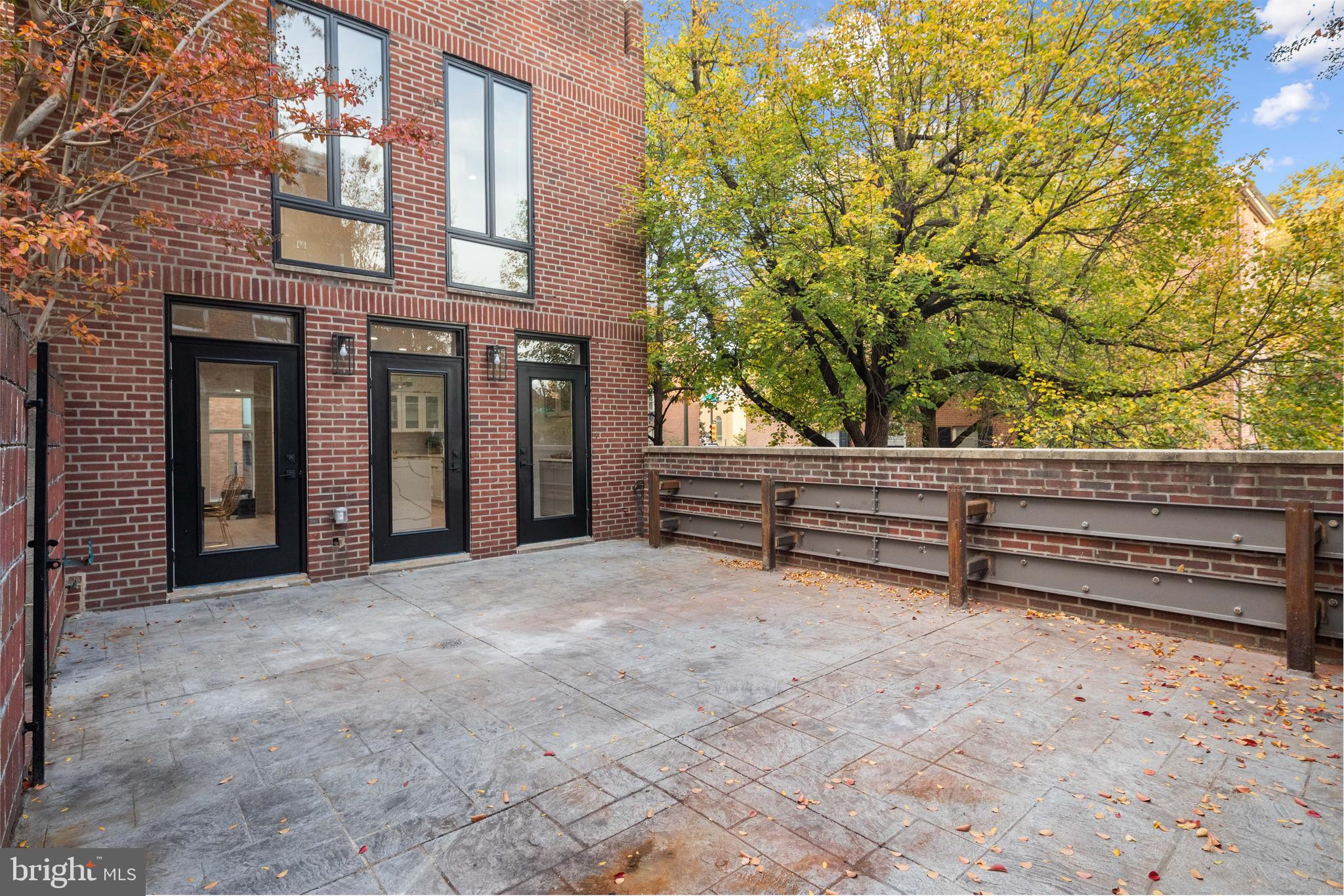 SOCIETY HILL - Residential