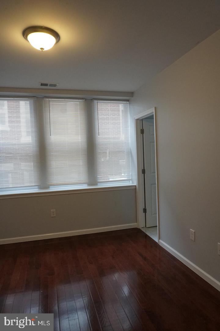4945 CHESTNUT STREET 2ND FL