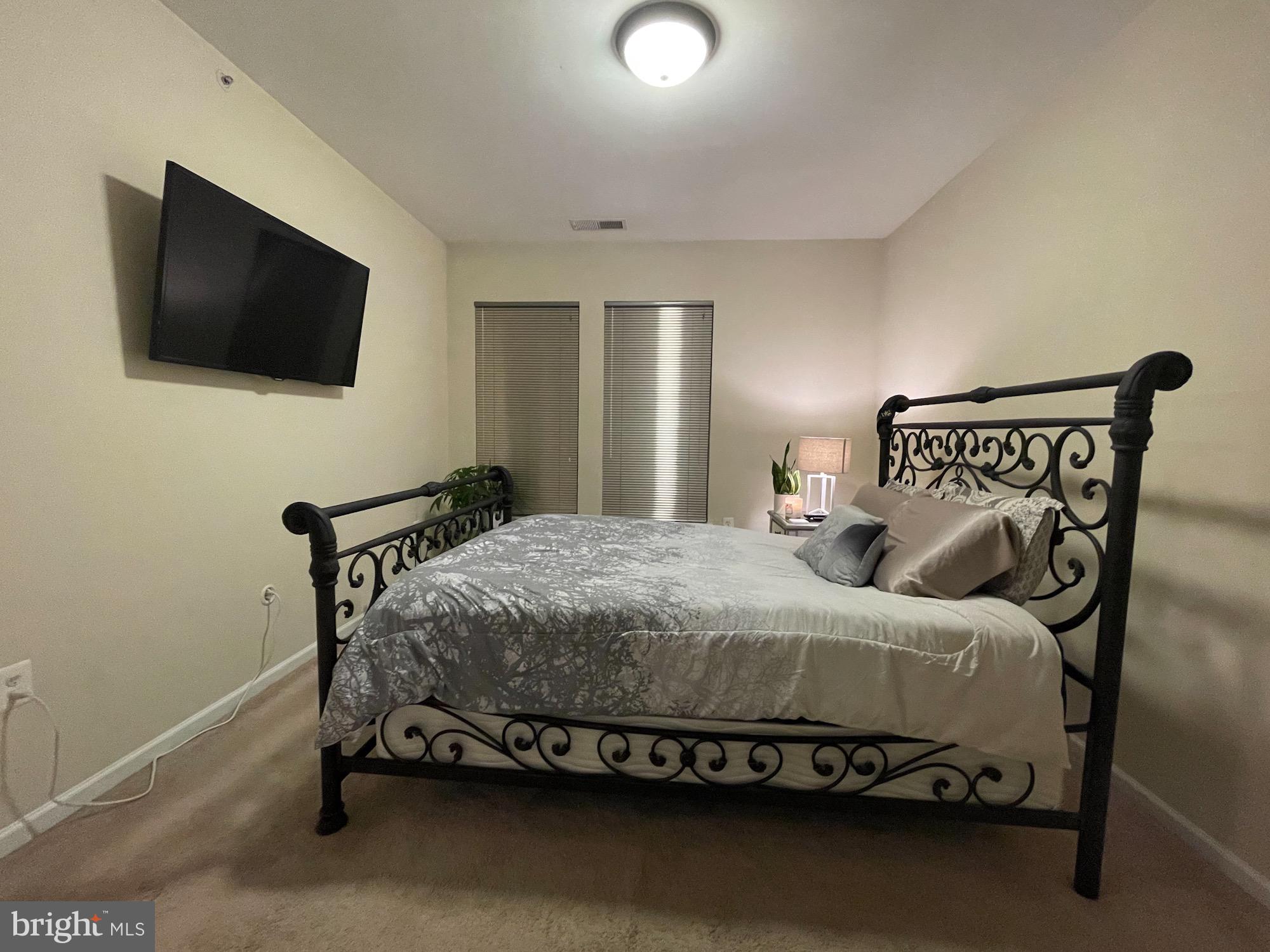 THE ADDISON AT ST PAUL - Residential