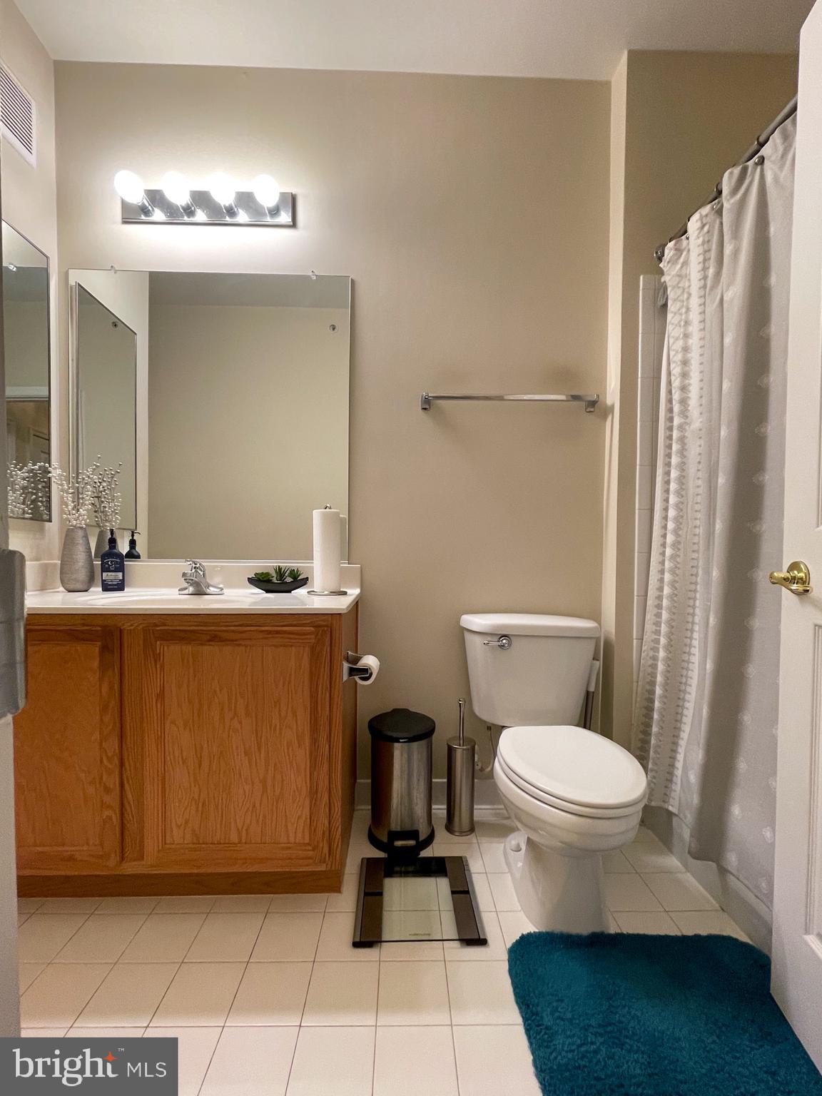 THE ADDISON AT ST PAUL - Residential