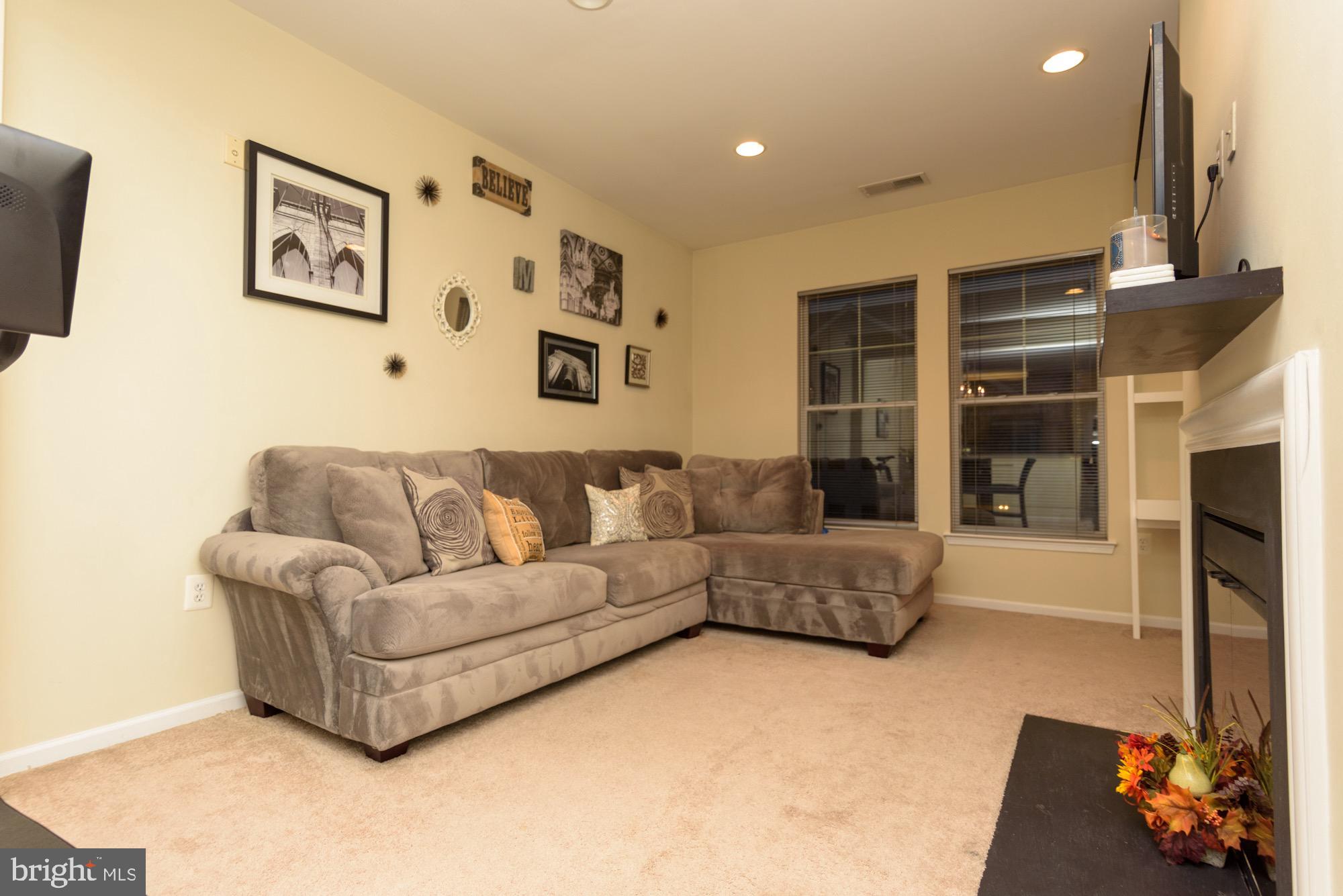 THE ADDISON AT ST PAUL - Residential