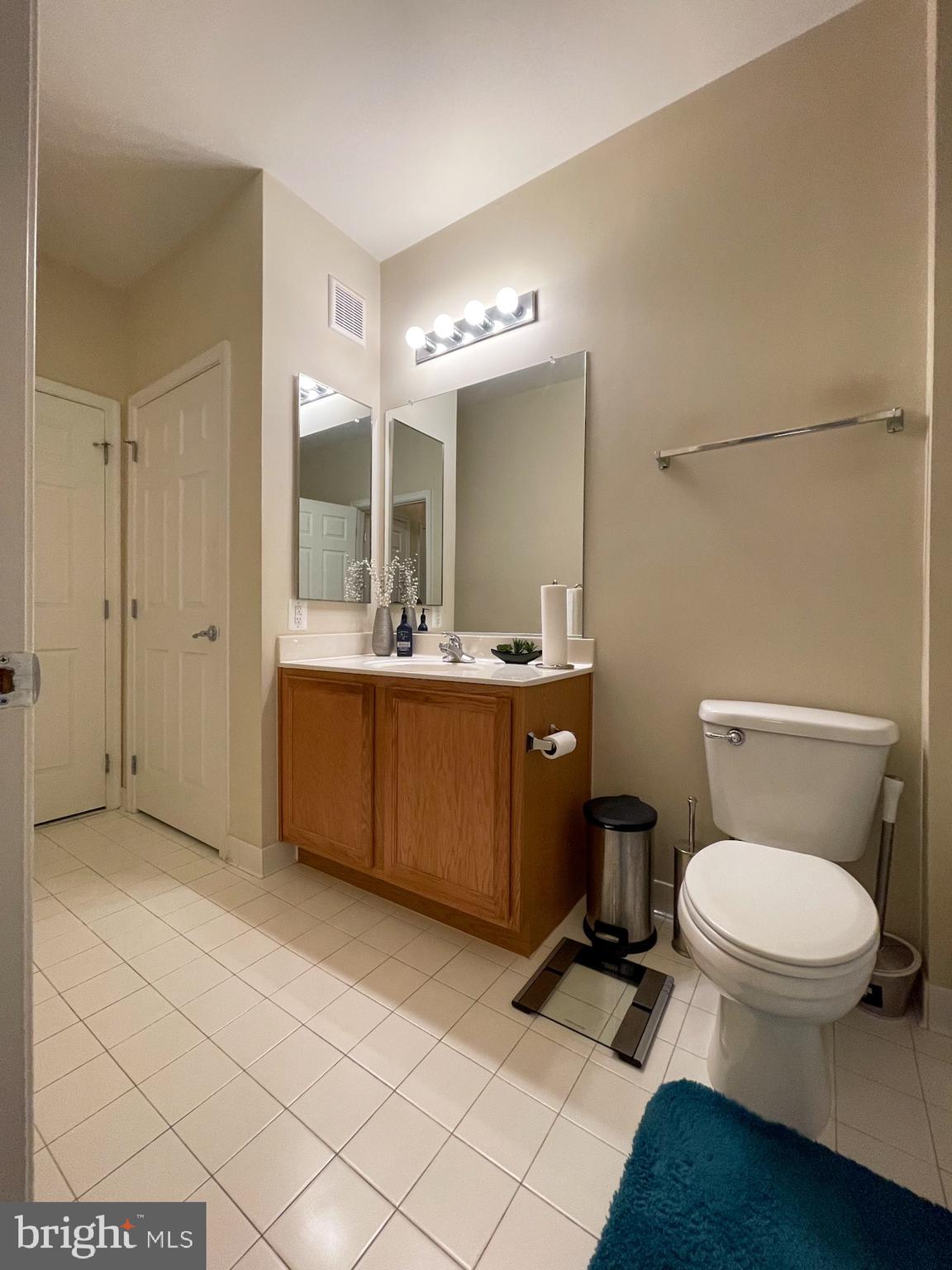 THE ADDISON AT ST PAUL - Residential