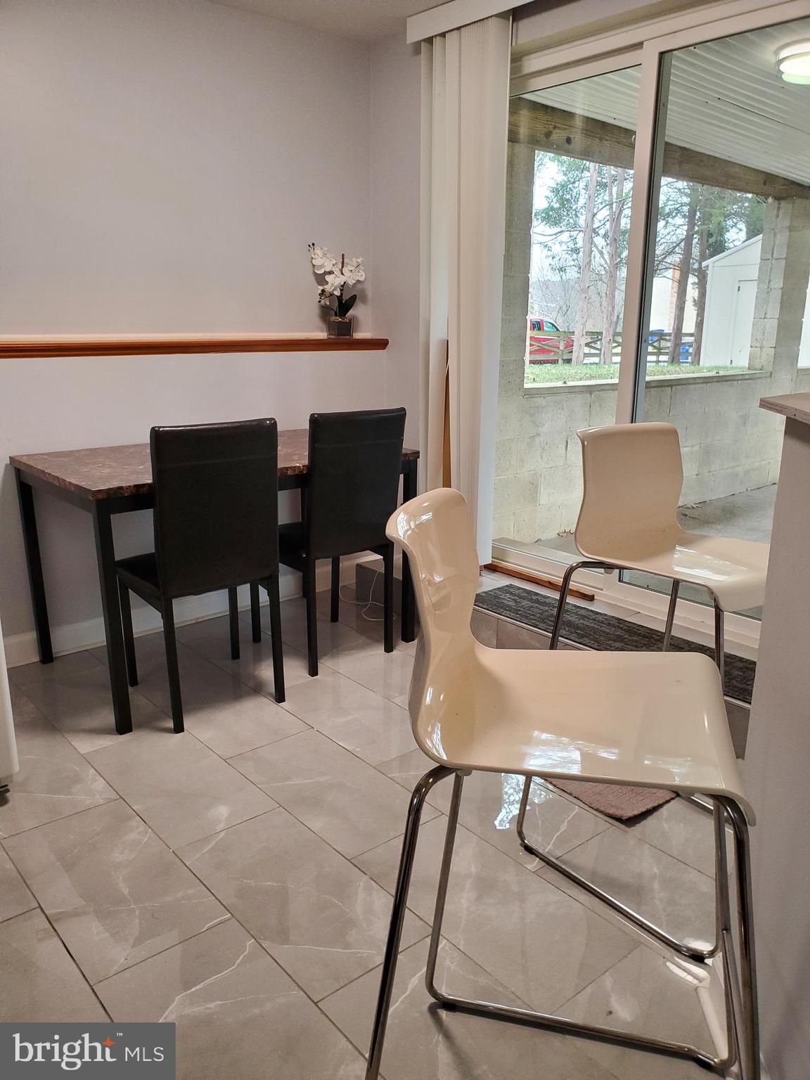 HUNTERS CREEK - Residential Lease