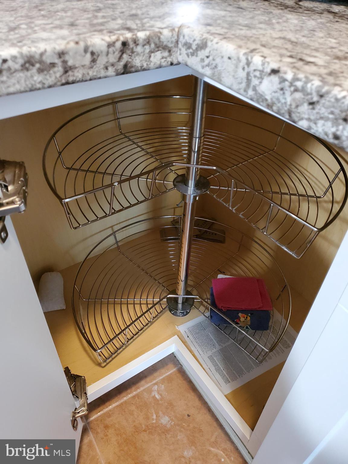 HUNTERS CREEK - Residential Lease