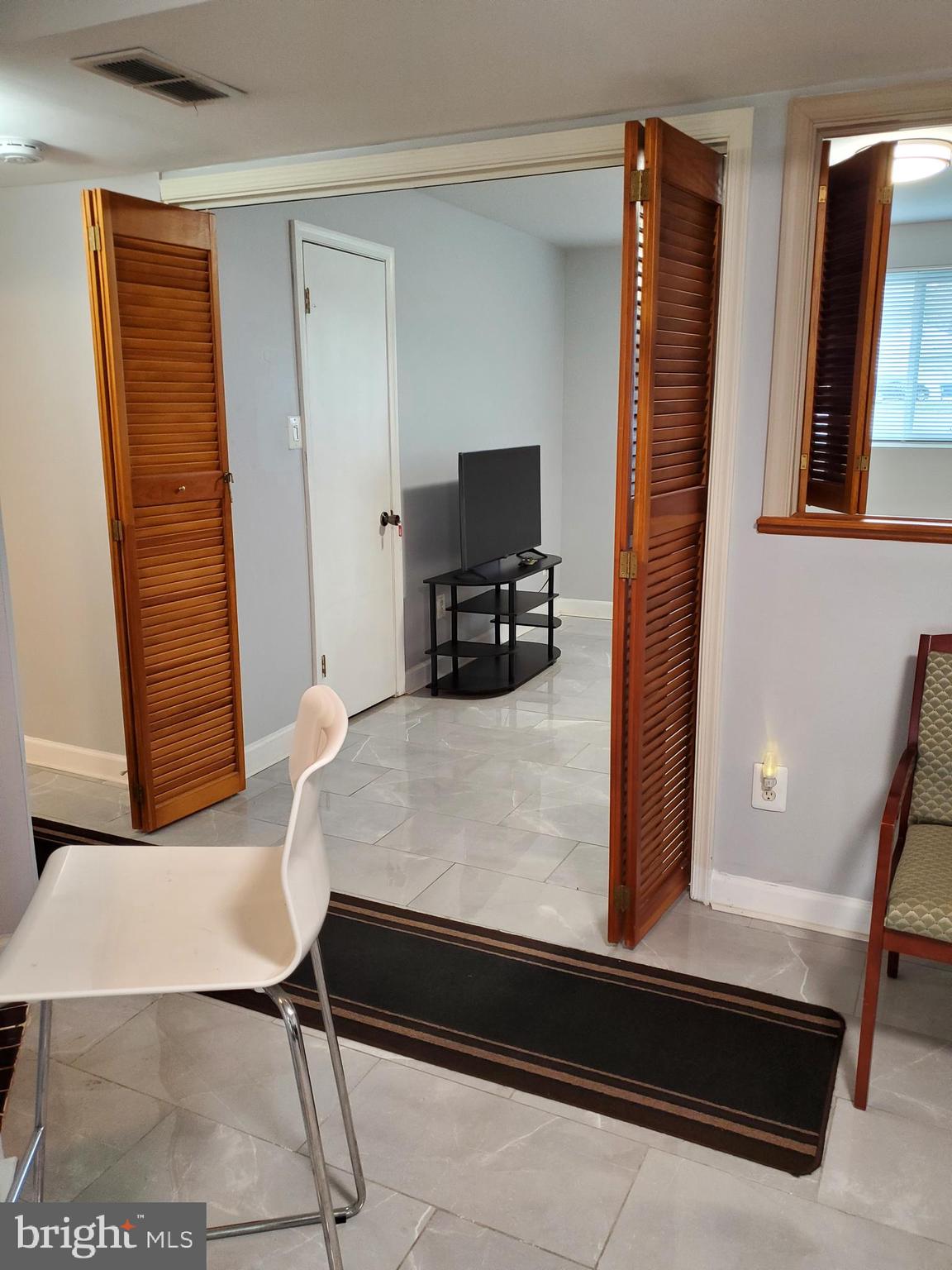 HUNTERS CREEK - Residential Lease