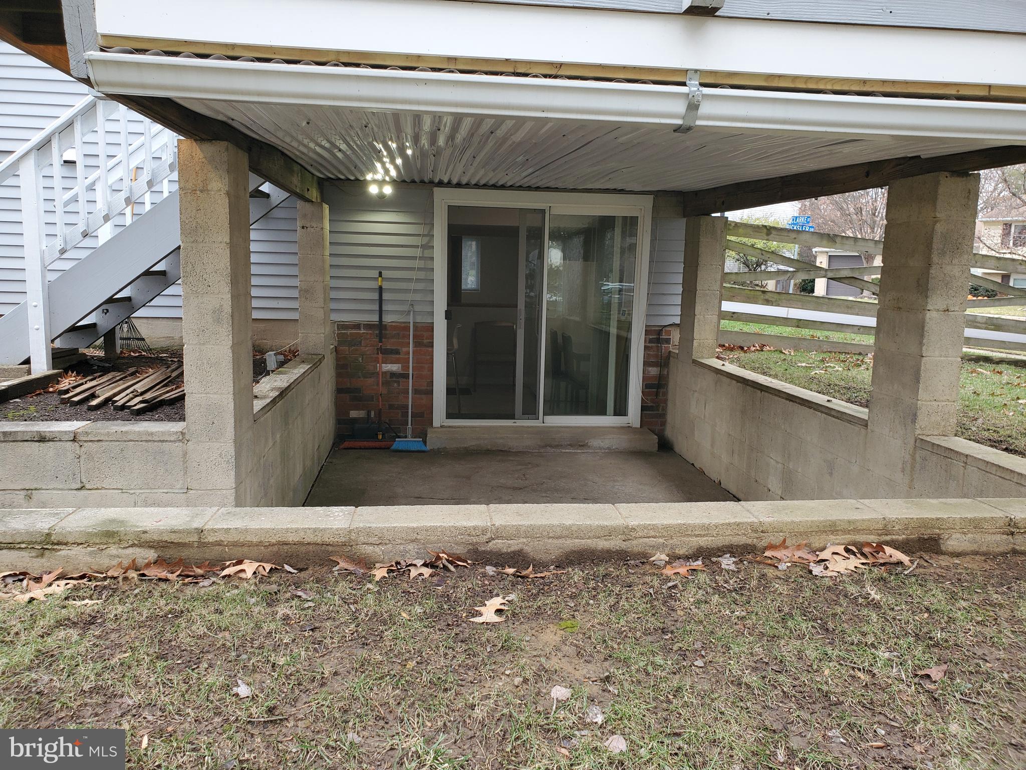 HUNTERS CREEK - Residential Lease