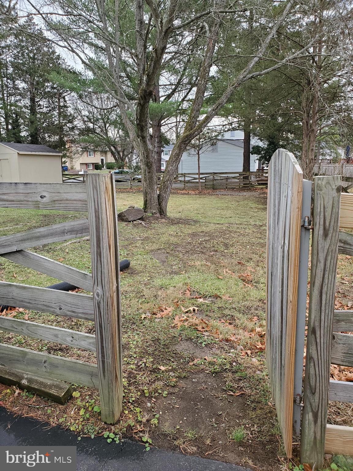 HUNTERS CREEK - Residential Lease