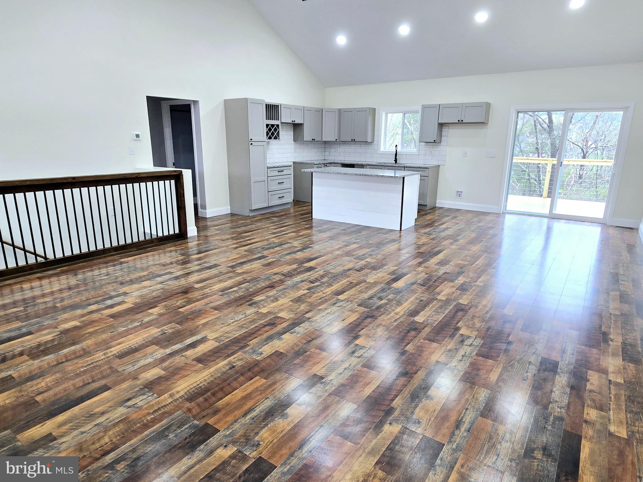 WINDOVER HILLS - Residential