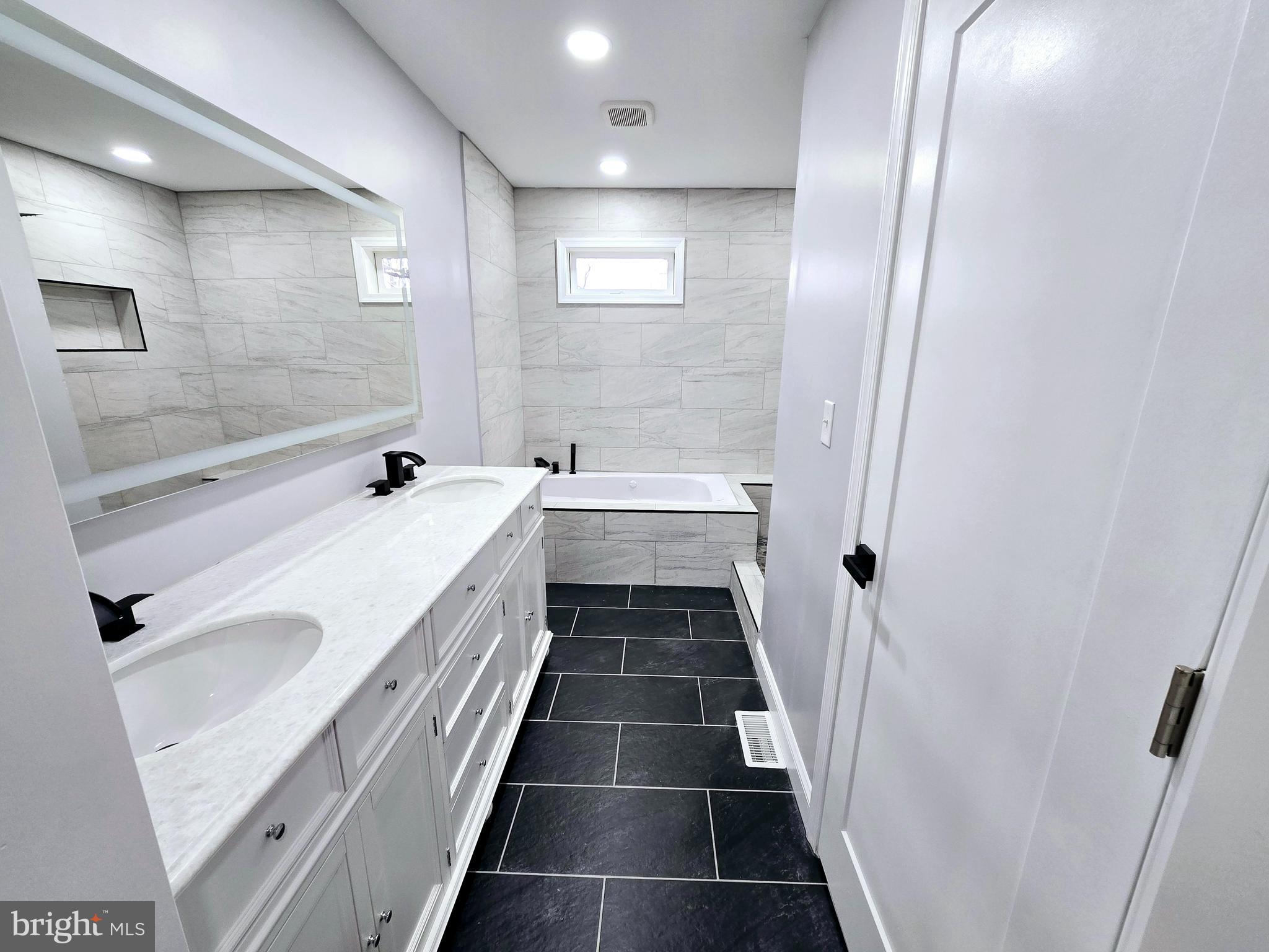 WINDOVER HILLS - Residential