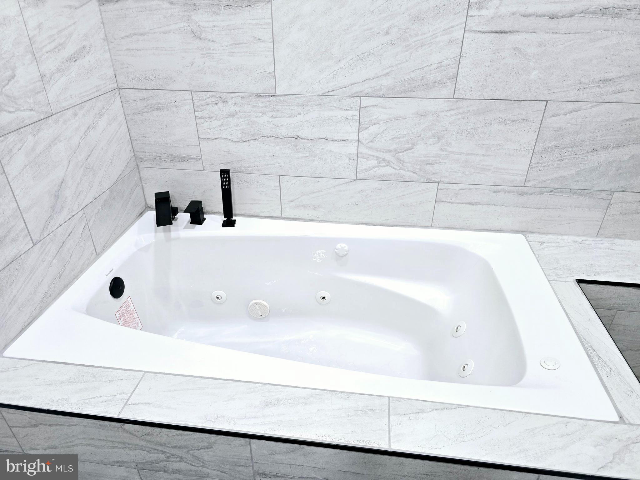 WINDOVER HILLS - Residential