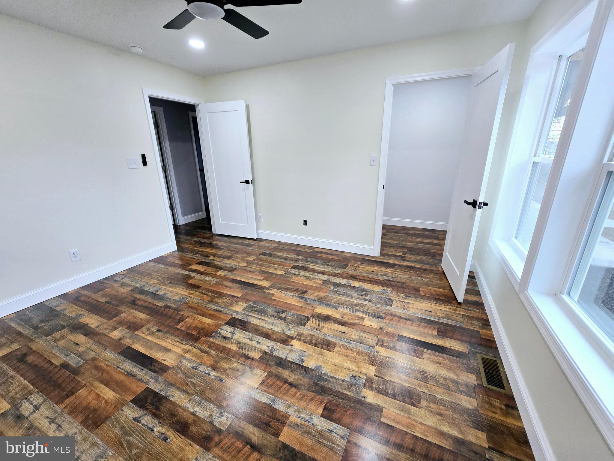 WINDOVER HILLS - Residential