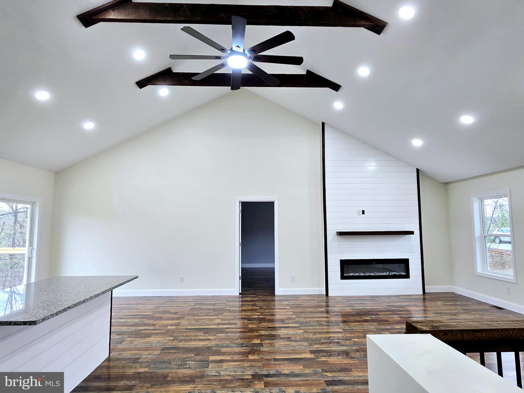 WINDOVER HILLS - Residential