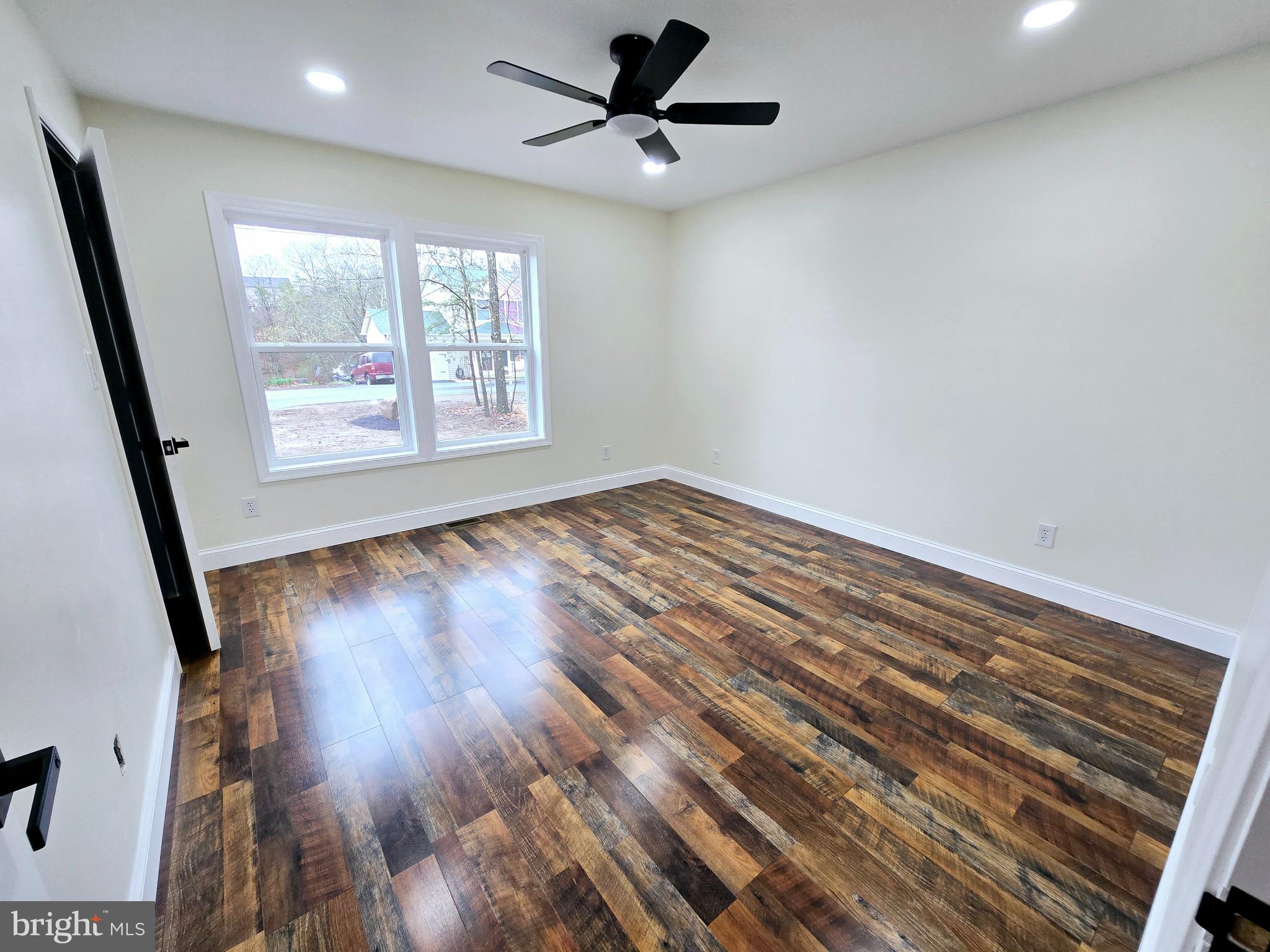 WINDOVER HILLS - Residential