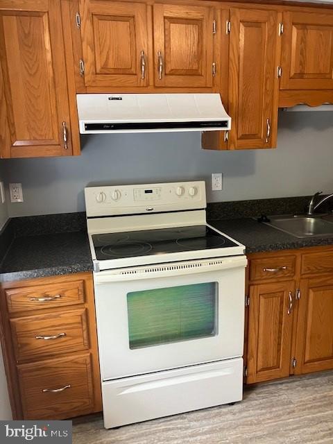 GREENVIEW VILLAGE - Residential Lease