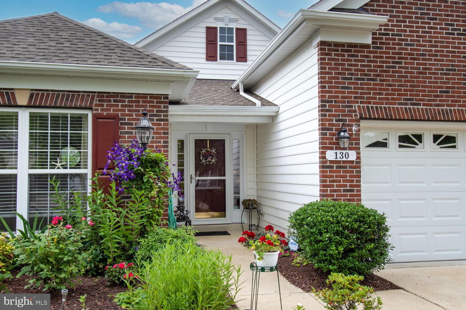 SYMPHONY VILLAGE AT CENTREVILLE - Residential