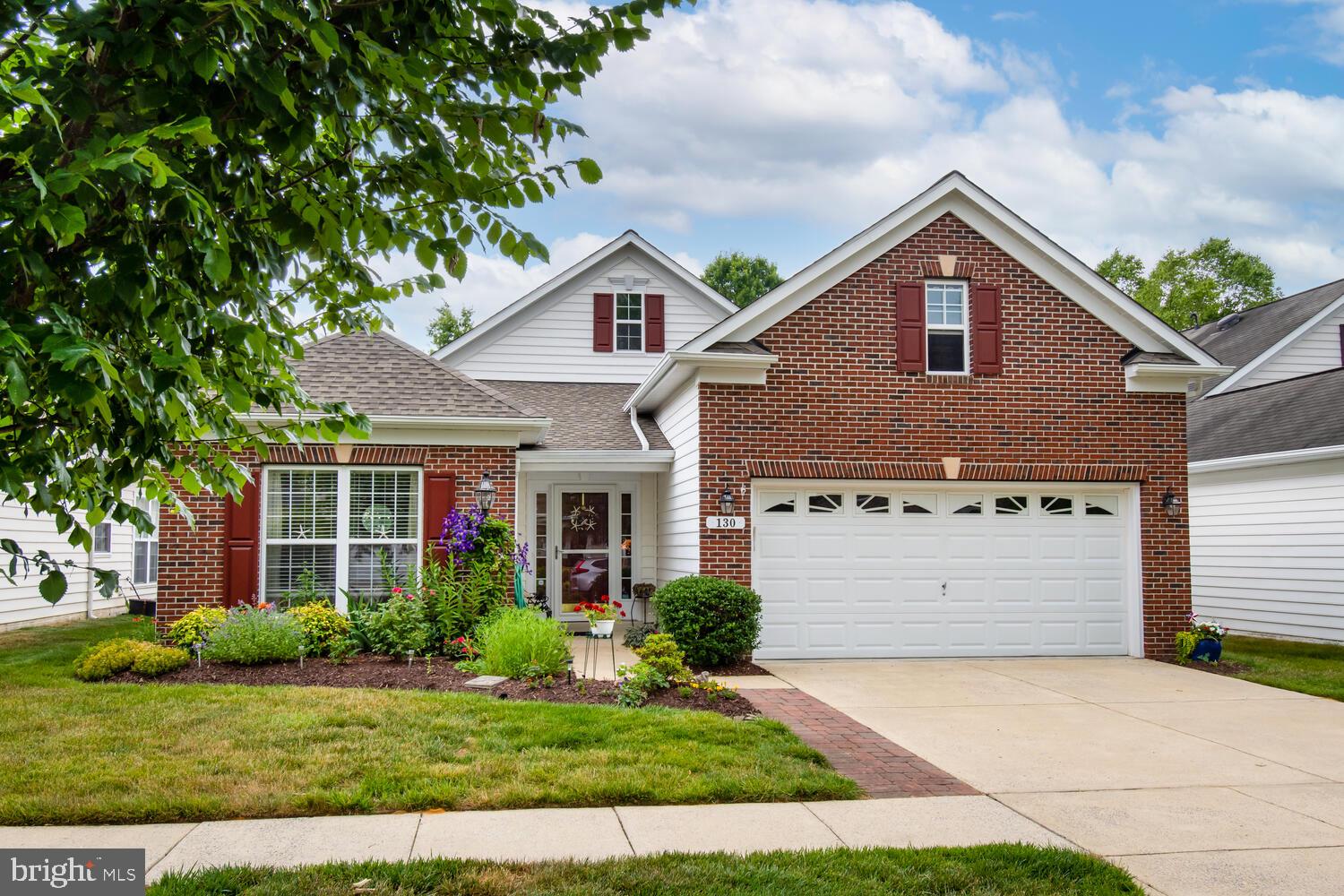 SYMPHONY VILLAGE AT CENTREVILLE - Residential