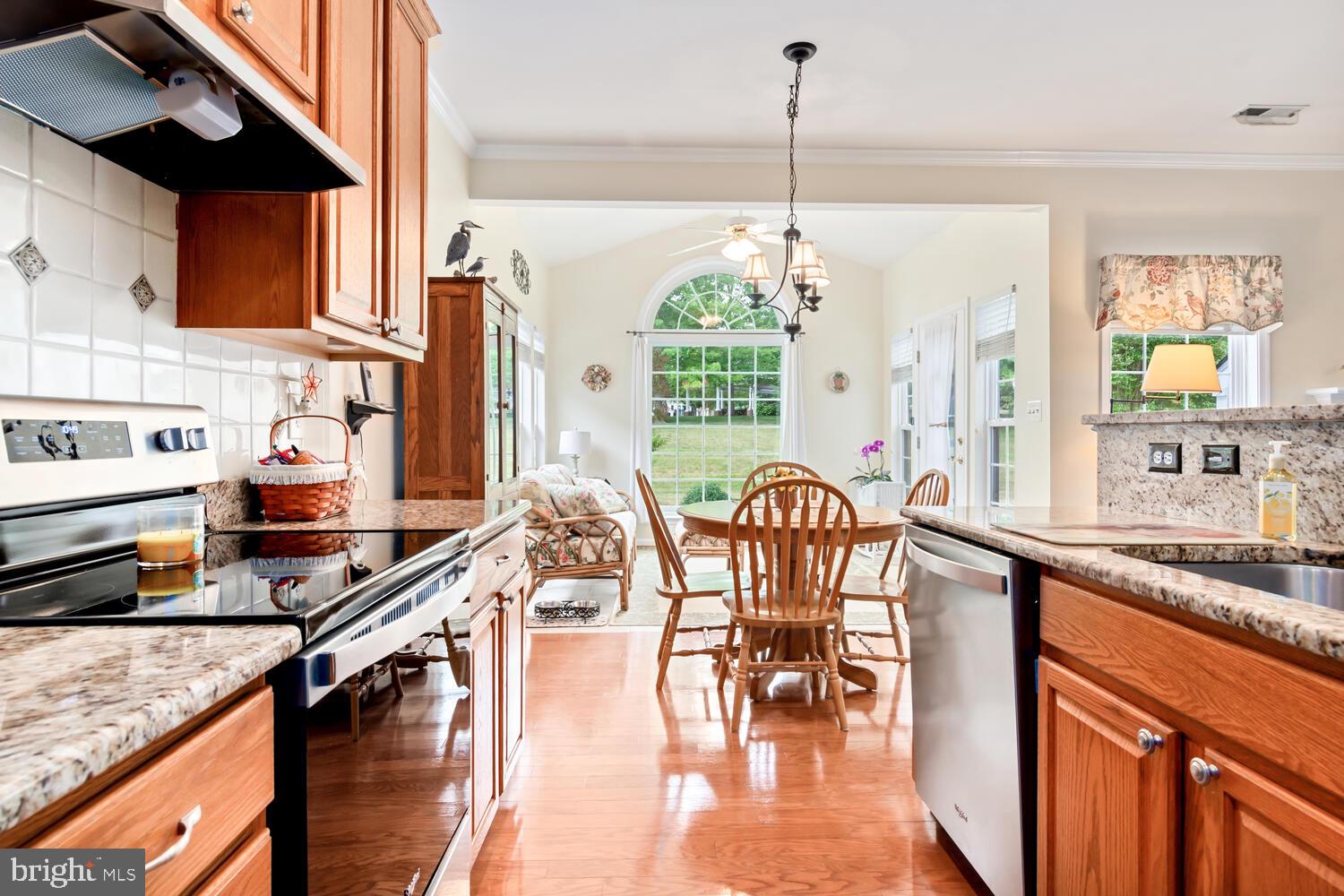 SYMPHONY VILLAGE AT CENTREVILLE - Residential