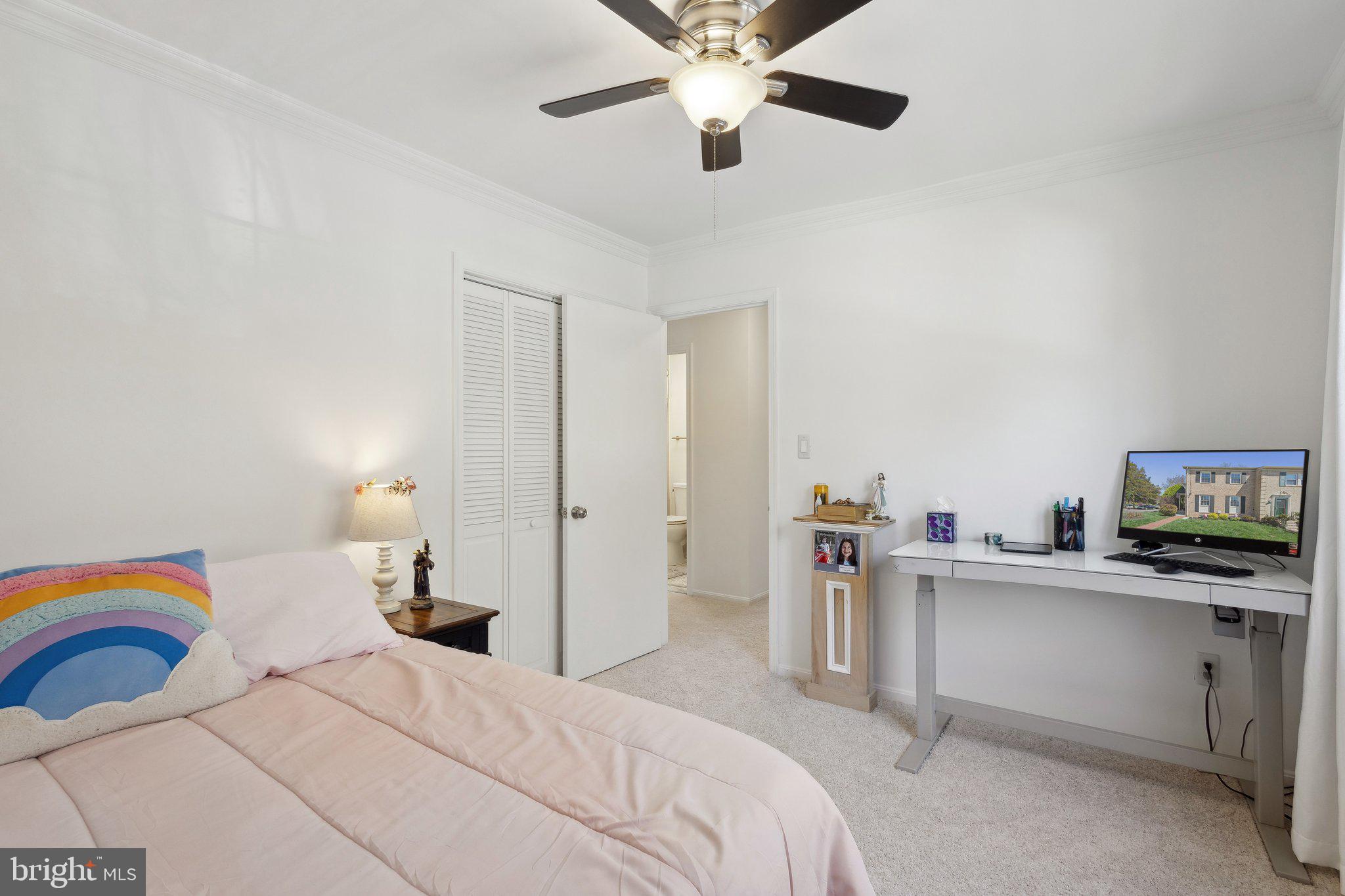 ROYAL COURT - Residential